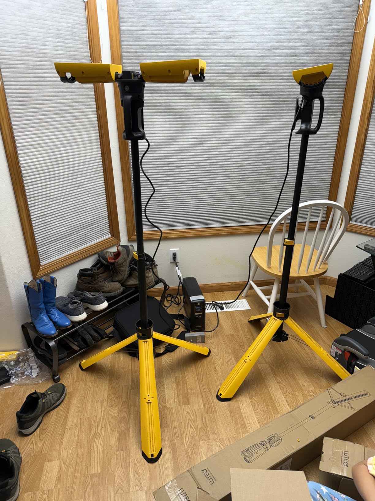 LUTEC Upgraded 5000K 15000 Lumen 105 Watt Dual-Head LED Work Light with Telescoping Tripod, Work Light with Stand Rotating Waterproof Lamps and 8 Ft 3-Prong Power Cord customer photo 2