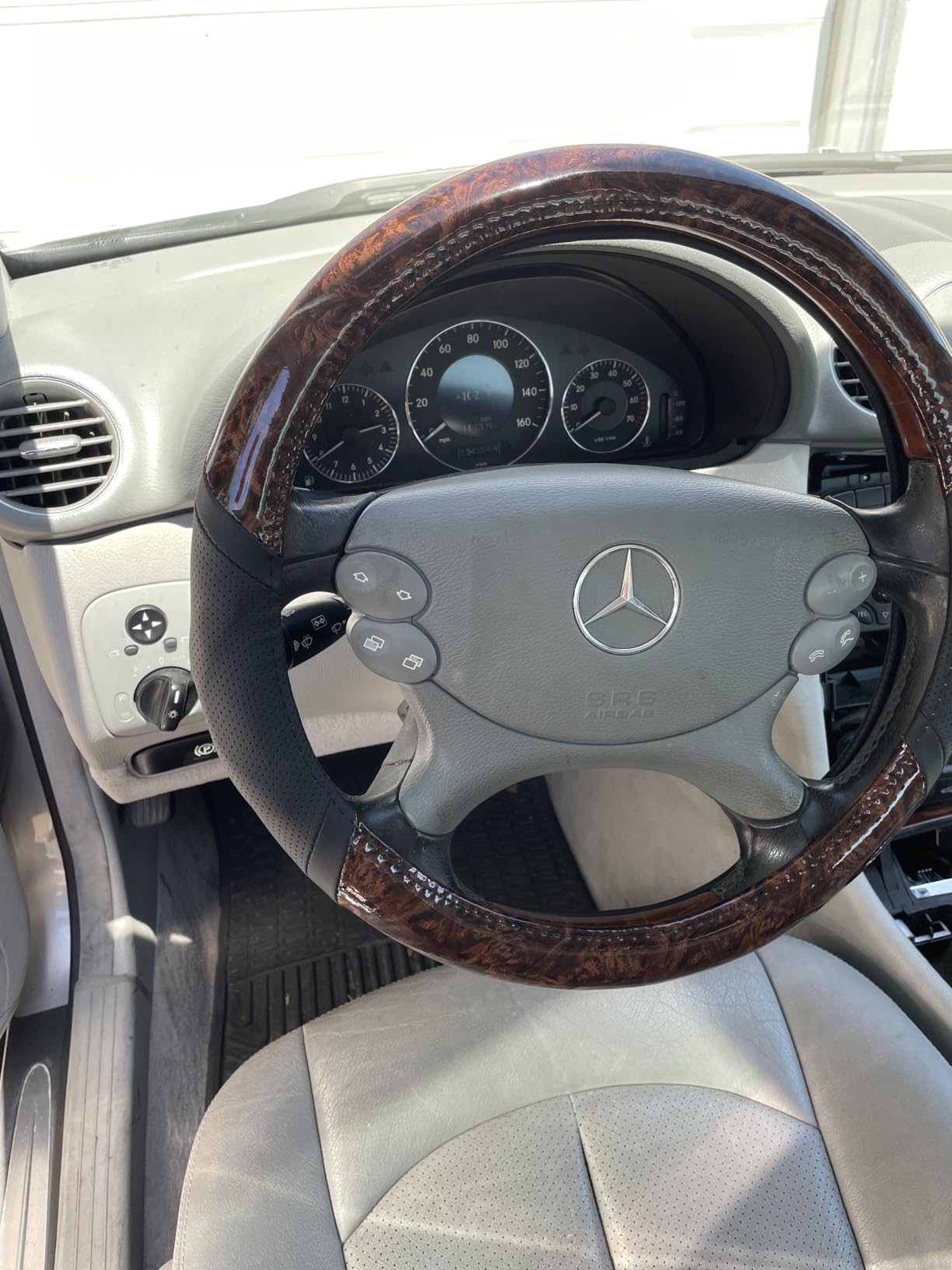 KAFEEK Wood Grain Steering Wheel Cover, Universal 15 inch, Microfiber Leather,Anti-Slip, Odorless customer photo 1
