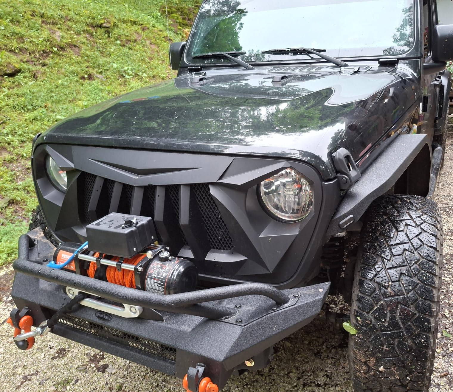 VEVOR 13,500 lb Electric, Truck Winch 12V DC 3/8 in x 80 ft Synthetic Rope Aluminum Fairlead Wireless & Wired Remote Control, 13500 lbs, IP55 Waterproof Towing for Off Road Jeep SUV Boat customer photo 1