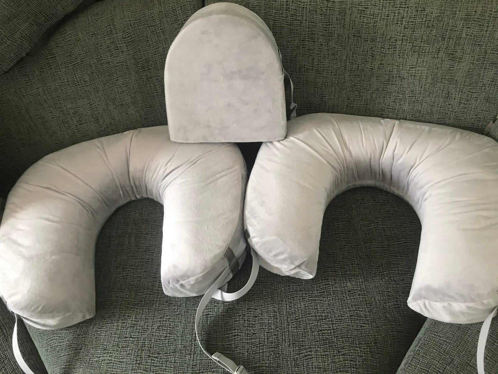 TwinGo Pillow for Twins - Tandem Breastfeeding & Bottle Feeding Nursing Pillow - Adjustable XS to Plus Size - Feeding Support for Parents of Twins (Neutral Color) customer photo 1