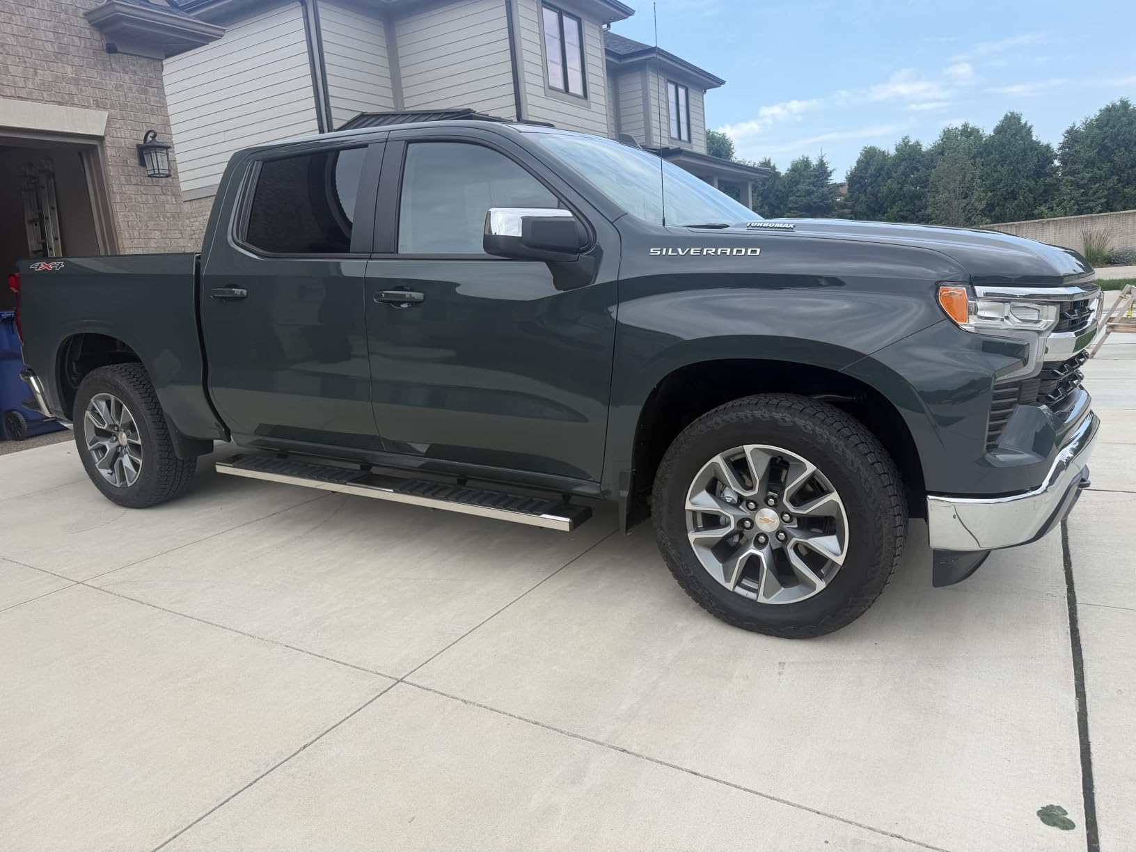 YITAMOTOR 6.5 Inches Running Boards Compatible with 2019-2026 Chevy Silverado/GMC Sierra 1500 Crew Cab, 2020-2026 2500HD 3500HD, Running Boards for Silverado Crew Cab, Side Step Bars Stainless Steel customer photo 1