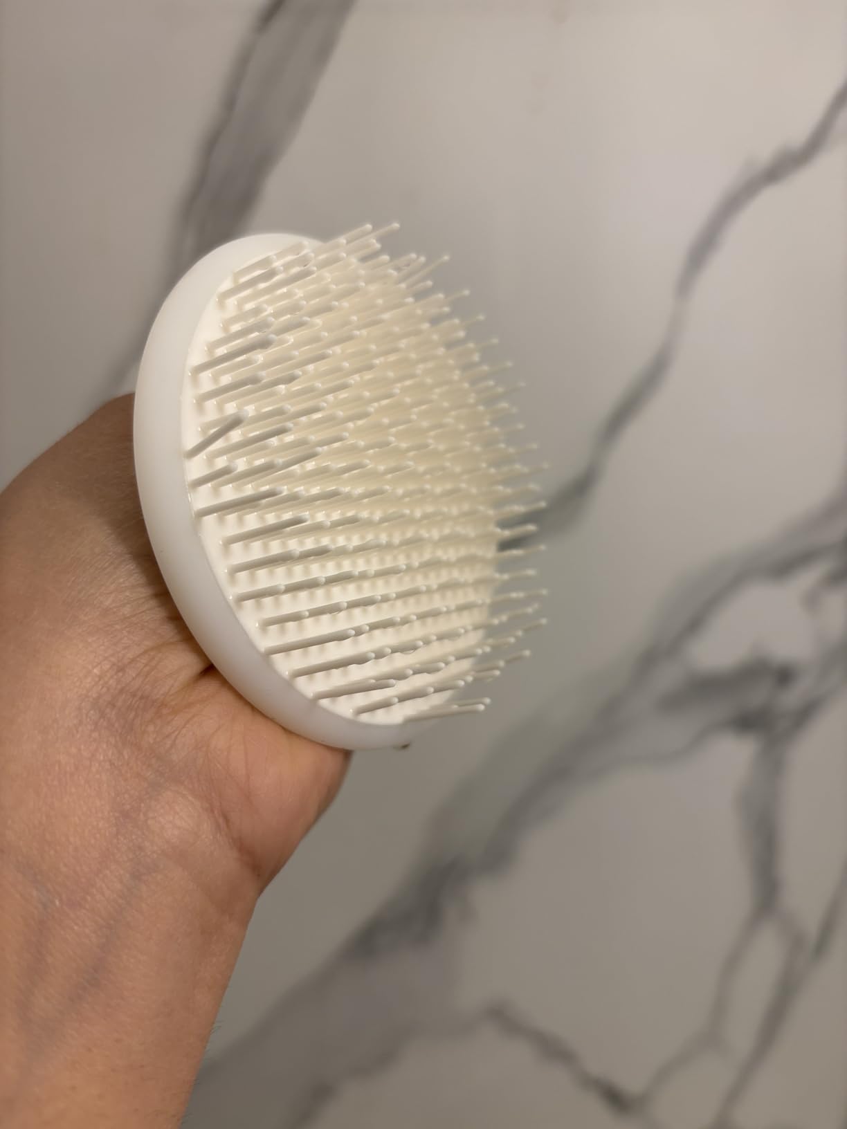 Jupiter Scalp Exfoliator - Scalp Massager Tool for Wet & Dry Hair - Ergonomic Detangler Brush - Dandruff Comb & Scrub to Remove Dandruff & Buildup and Support Circulation - Black/White customer photo 1