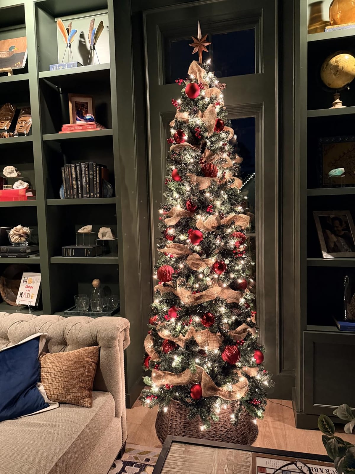 Best Choice Products 6ft Pre-Lit Spruce Pencil Christmas Tree Pre-Decorated w/Twinkling LED Lights Holiday Decoration w/ 250 Lights, 618 Tips, Pine Cones, Metal Hinges & Base - Green customer photo 2