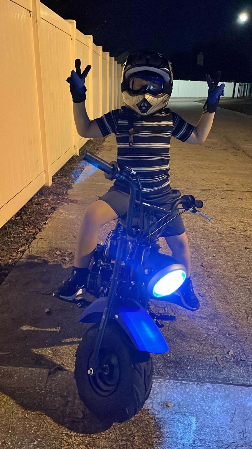XtremepowerUS Mini Bike 99cc Gas Powered 4-Stroke Engine, 3.5HP Off-Road Trail Motorcycle, Mini Dirt Bike with Headlight, Pull Start for Outdoor Riding (Blue) customer photo 2