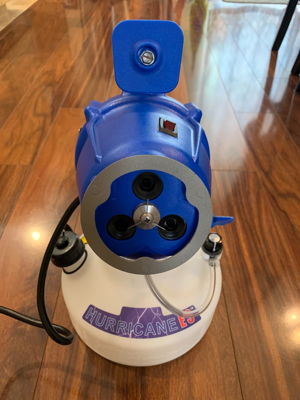Hurricane ES Electrostatic Corded ULV Hand Carry 1-Gallon Fogger Adjustable Particle Size 10-50 Microns customer photo 1