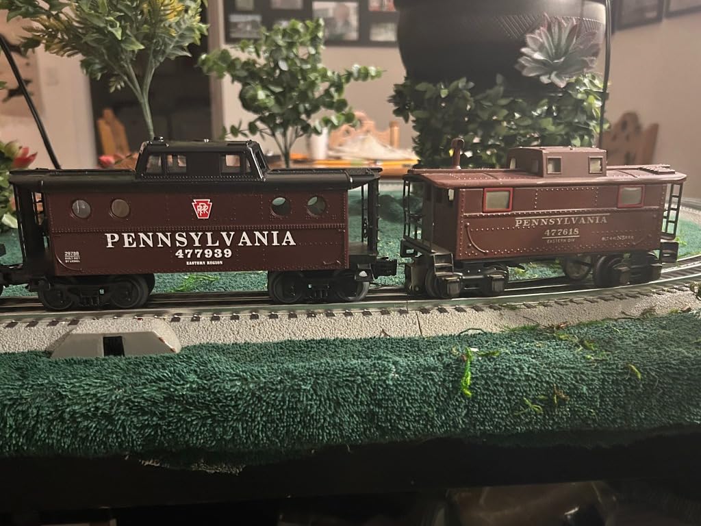 Lionel Pennsylvania Flyer Electric O Gauge Bluetooth 5.0 Train Set with Remote customer photo 2
