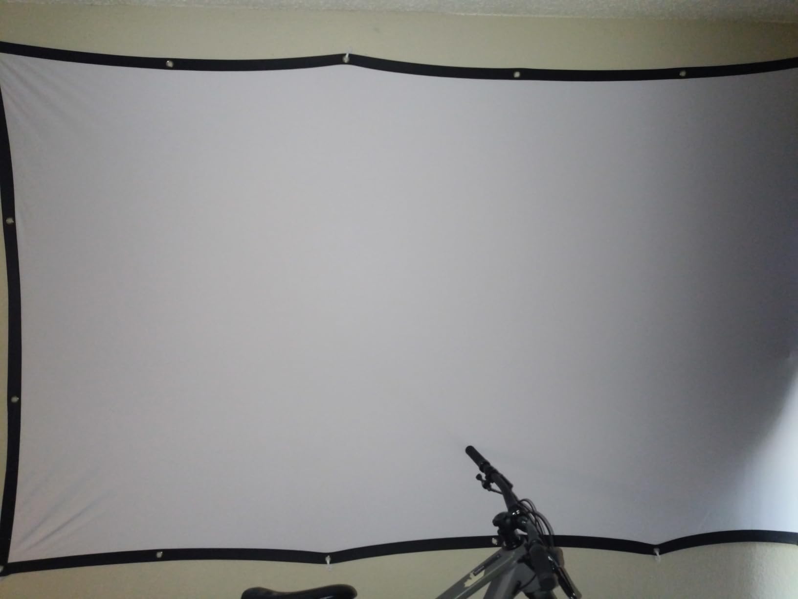 AAJK 150inch Outdoor Projector Screen Anti Crease Portable Movie Screen | Projector Screen Outdoor, Washable, 16:9, Foldable, Home Theater Outdoor Indoor, Support Double Sided Projection Screen customer photo 2