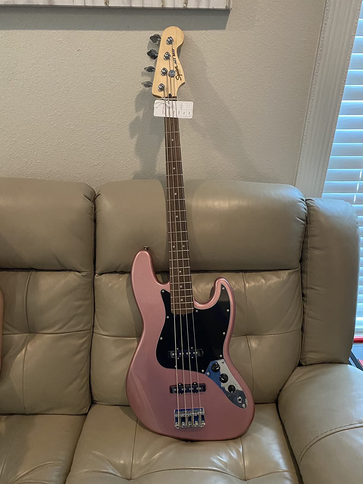 Fender Squier Affinity Series Jazz Bass, 3-Color Sunburst, Maple Fingerboard customer photo 2