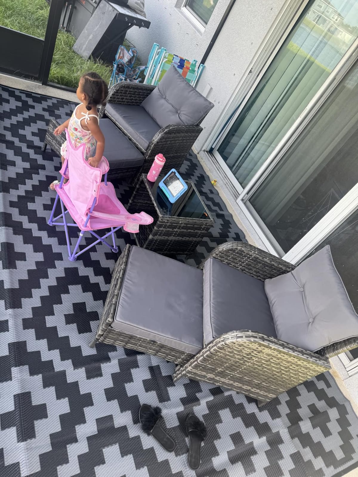 SAND MINE Waterproof Outdoor Rug 5x8 ft, Plastic Reversible Rug, Modern Area Rug, Large Floor Mat for Outdoors, RV, Patio, Backyard, Deck, Picnic, Beach, Camping, Black & Beige customer photo 1