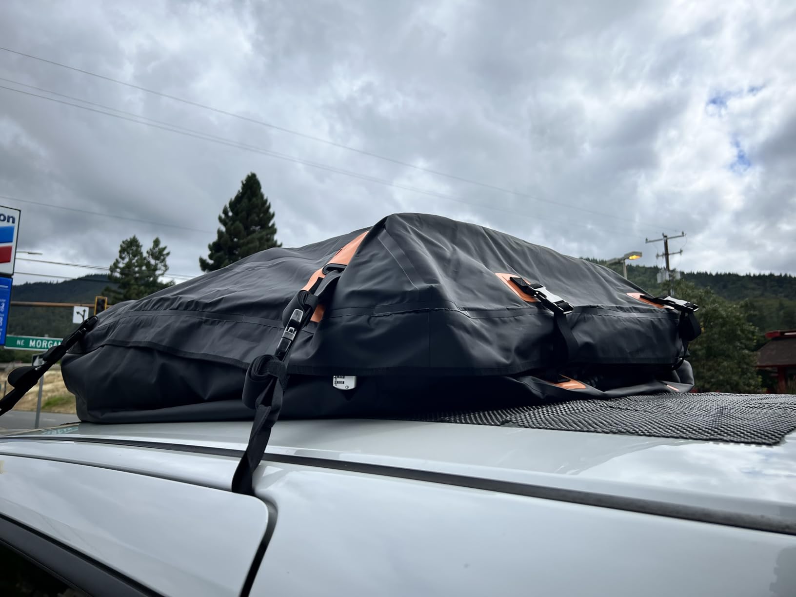 Car Roof Bag - Car Rooftop Cargo Carrier Bag - 19 Cubic Ft Waterproof Roof Rack Cargo Carrier, Includes Anti-Slip Mat, 4 Door Hooks, Reinforced Zipper/Buckle, with or Without Rack customer photo 1