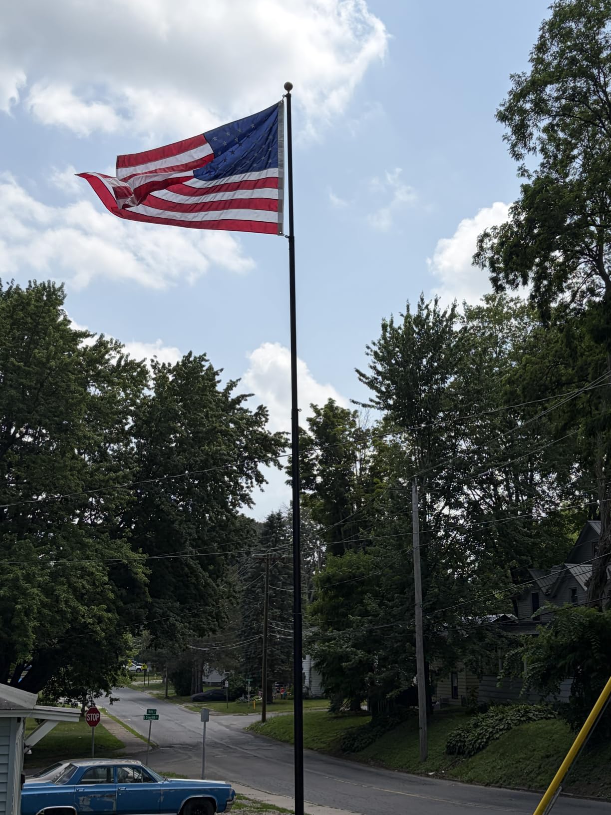 Service First 25FT Flagpole Kit Freedom Edition Black Telescoping for Outside House In Ground - Anti Tangle Swivel Ring Design - 100MPH Wind Tested with Single Flag customer photo 1