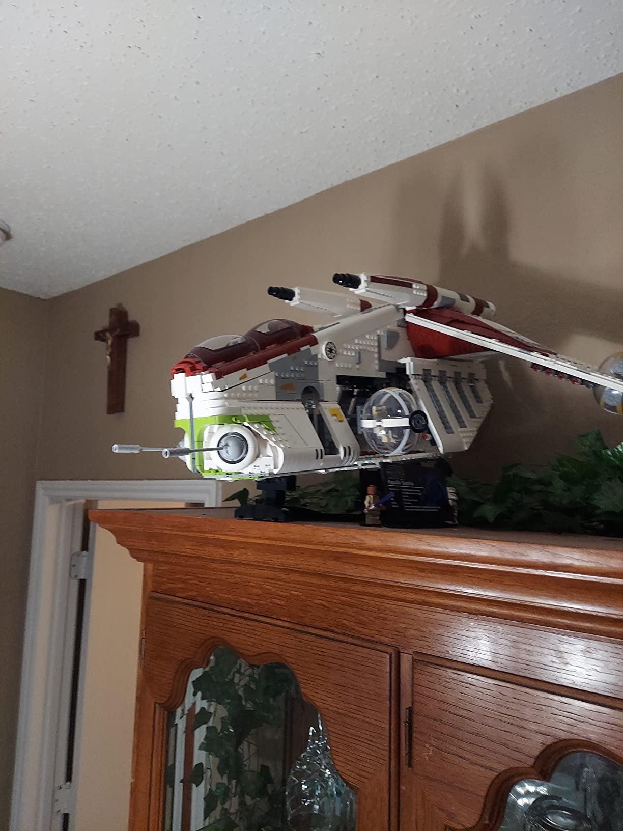 Star Wars Republic Gunship 75309 UCS Display Model Kit for Adults to Build, Ultimate Collector Series, Office or Home Decor Gift Idea customer photo 2
