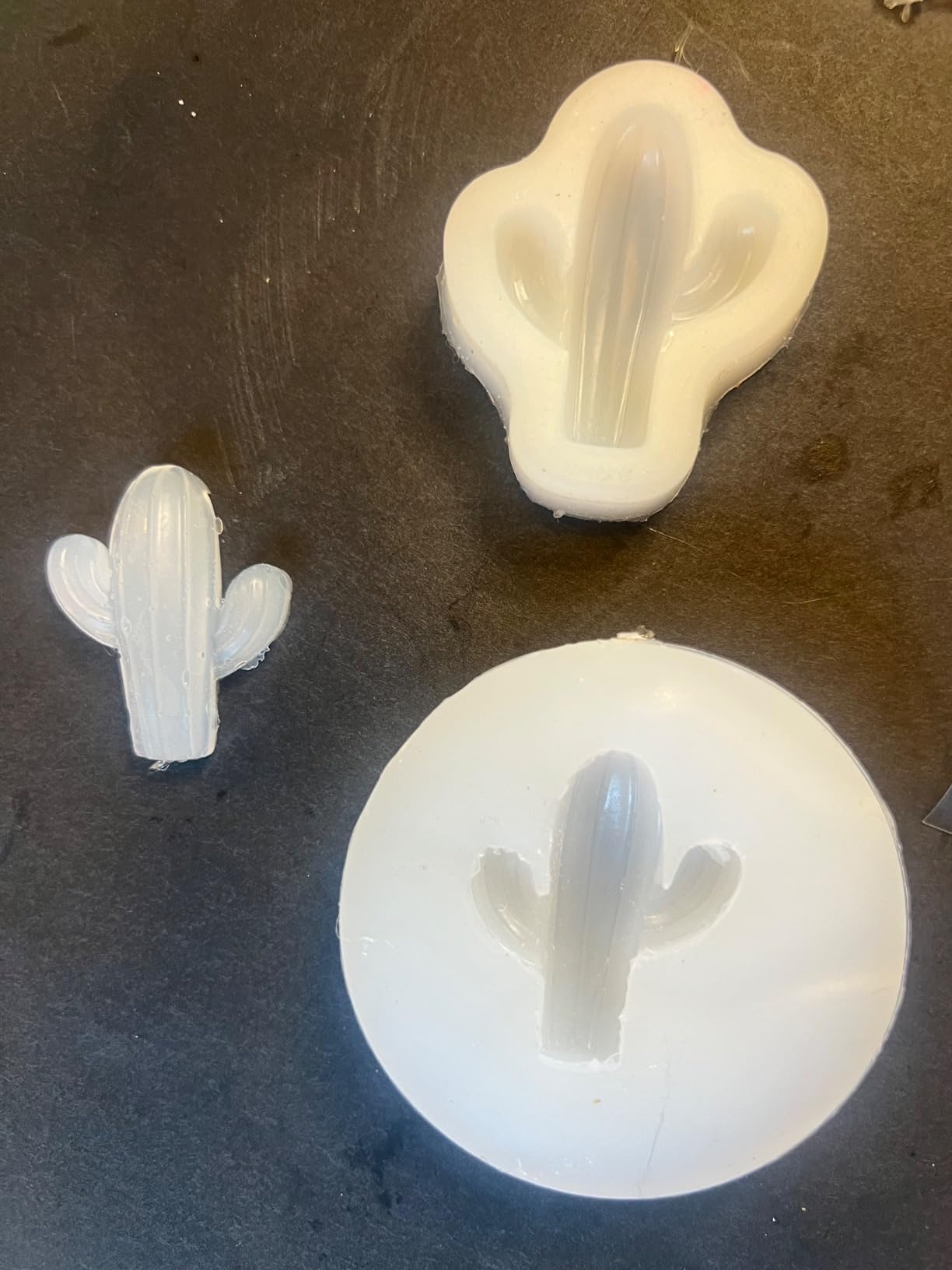LET'S RESIN Silicone Mold Making Kit Liquid Silicone Rubber 140oz/1 Gallon | Translucent Clear Mold Making Silicone-Mixing Ratio 1:1-Molding Silicone for Resin Molds, Silicone Molds Maker DIY Making customer photo 1