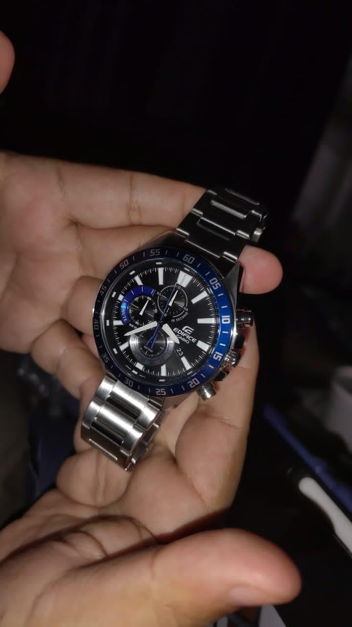 Casio Men's Quartz Sport Watch with Stainless Steel Strap, Silver-Tone, 22 (Model: EFV620D-1A2V) customer photo 1
