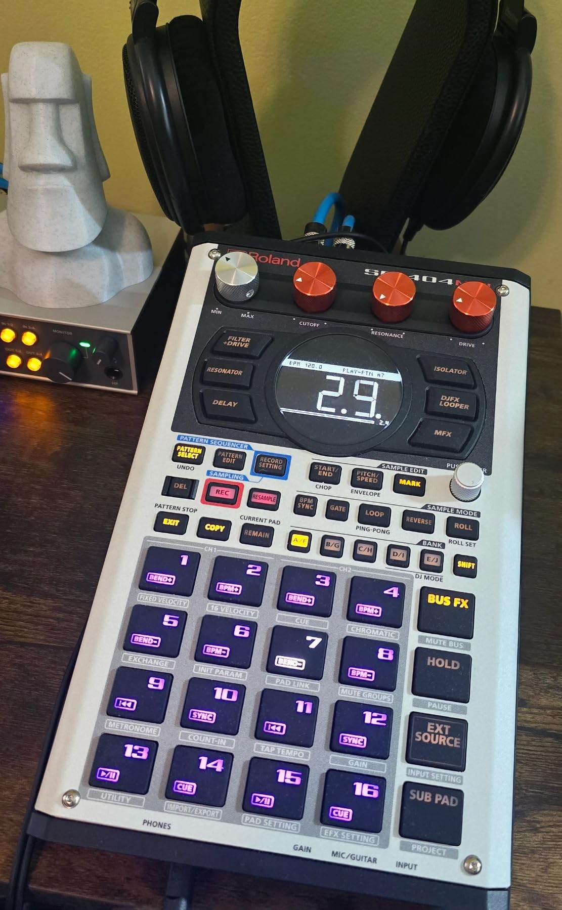 Roland SP-404MKII Creative Sampler and Effector | The Legendary SP-404 Beat Maker with Some Serious Upgrades | Fast workflow | 16GB Internal Storage | 32-Voice Polyphony | 160 Samples Per Project customer photo 2
