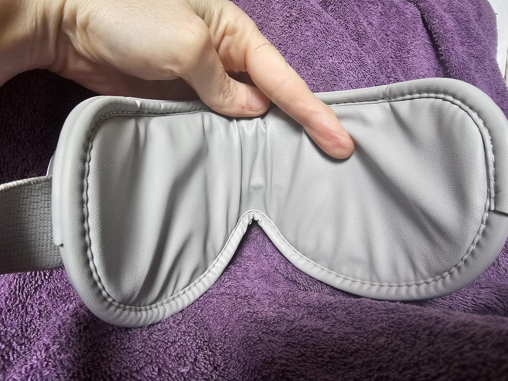 RENPHO Eyeris 1 Eye Massager with Heat, Heated Massage Eye Mask | Vibration Massage for Head Tension, Eye Strain, Dry Eyes & Dark Circles, FSA Eligible HSA, Gray customer photo 2