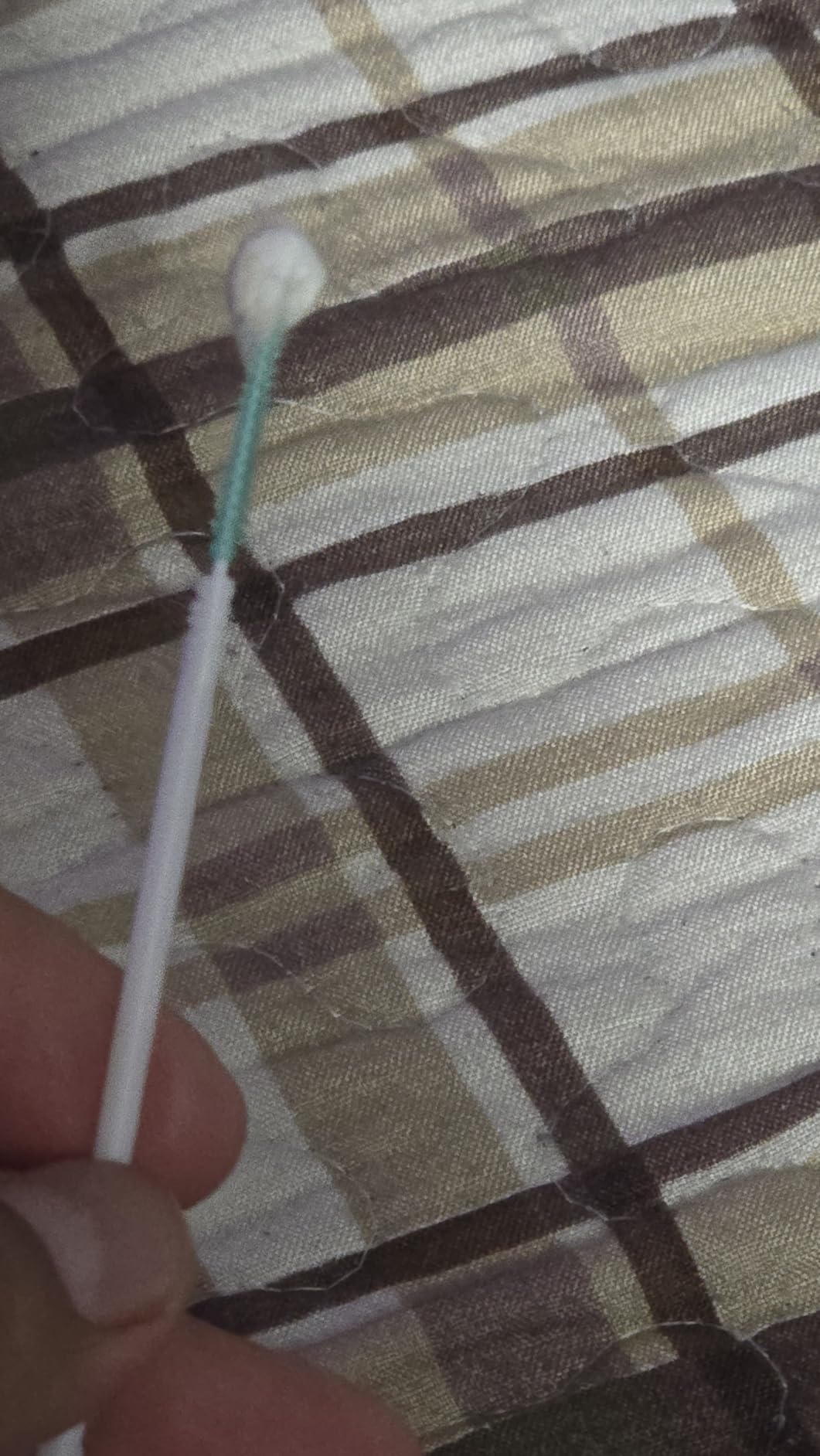 LEIPUT Ear Wax Removal - Ear Cleaner with 1080P Camera, IP67 Waterproof Lens, 6 Soft Silicone Ear Scoops, WiFi for iOS & Android (Black) customer photo 2