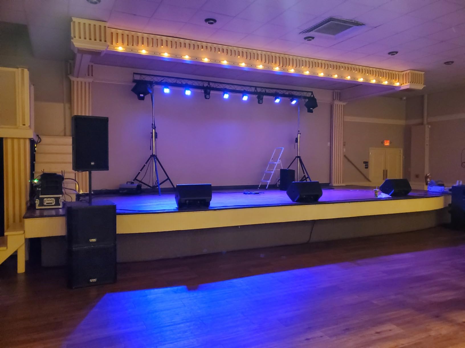 AQOOL Stage Par Lights, RGBW 4-in-1 LED Par Light Stage Lights DMX | Sound Activated, Remote Control, Multi Modes, Strobe & Wash Lighting, Par Lights DJ Uplight for Event Wedding Concert Church customer photo 1