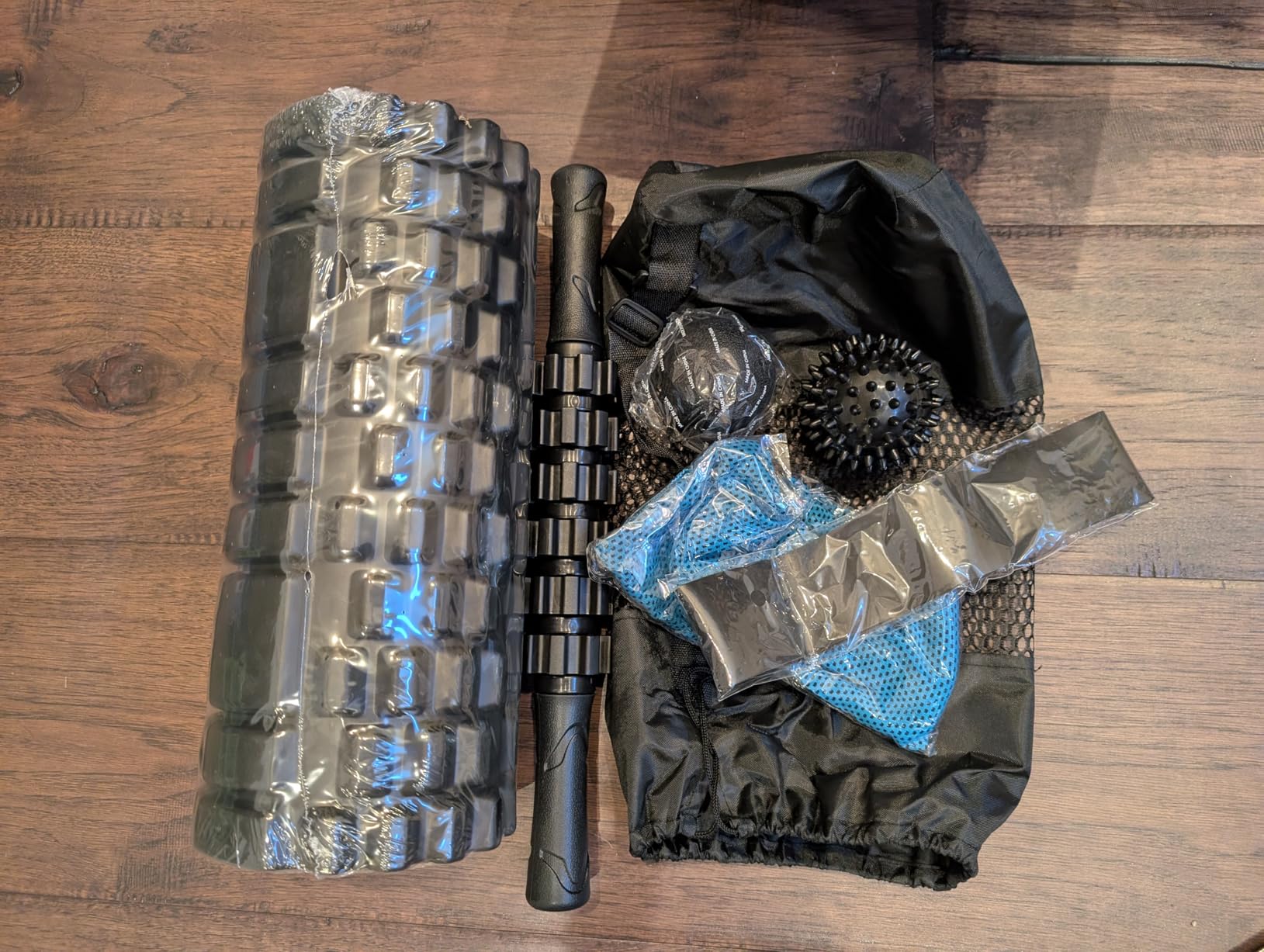 6 in1 Foam Roller Set, Trigger Point Foam Roller, Yoga Stick, Massage Ball, Fixation Ball, Fitness Stretching Strap, Carrying Bag, Towel for Deep Muscle Massage Pilates Yoga customer photo 1