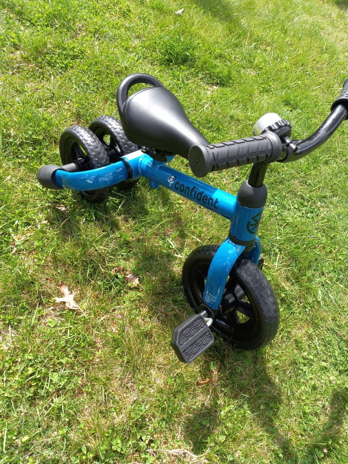 XPIY Tricycle for Toddlers Age 2-5 Years Old, 3 in 1 Folding Toddler Bike for Boys and Girls, Kids' Bike Trike with Detachable Pedal and Adjustable Seat (Blue) customer photo 1