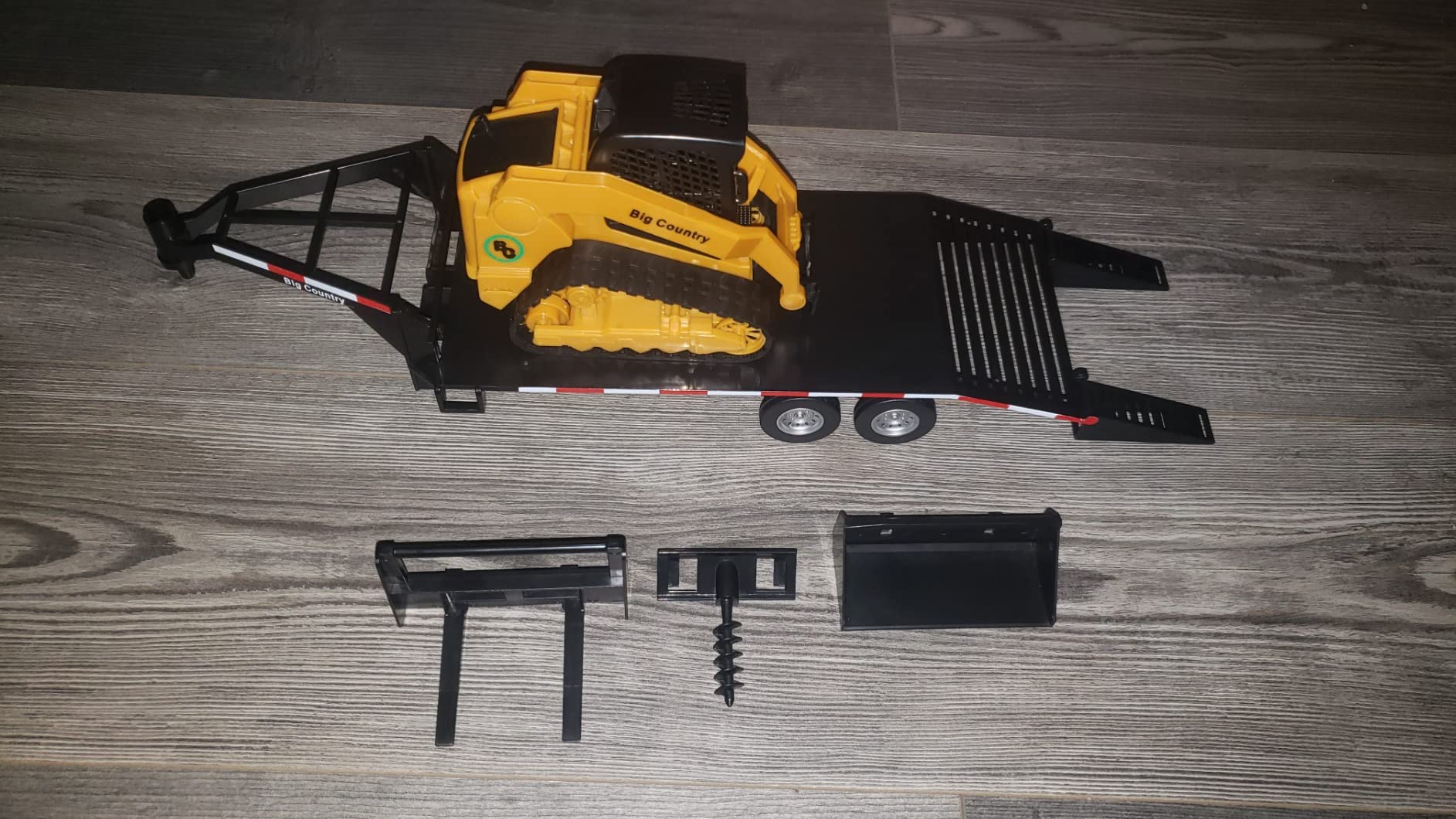 Big Country Toys - Track Skid Steer - 1:20 Scale - Construction Toys - Auger - Bucket - Hay Fork - Attachments - Flatbed Trailer customer photo 2