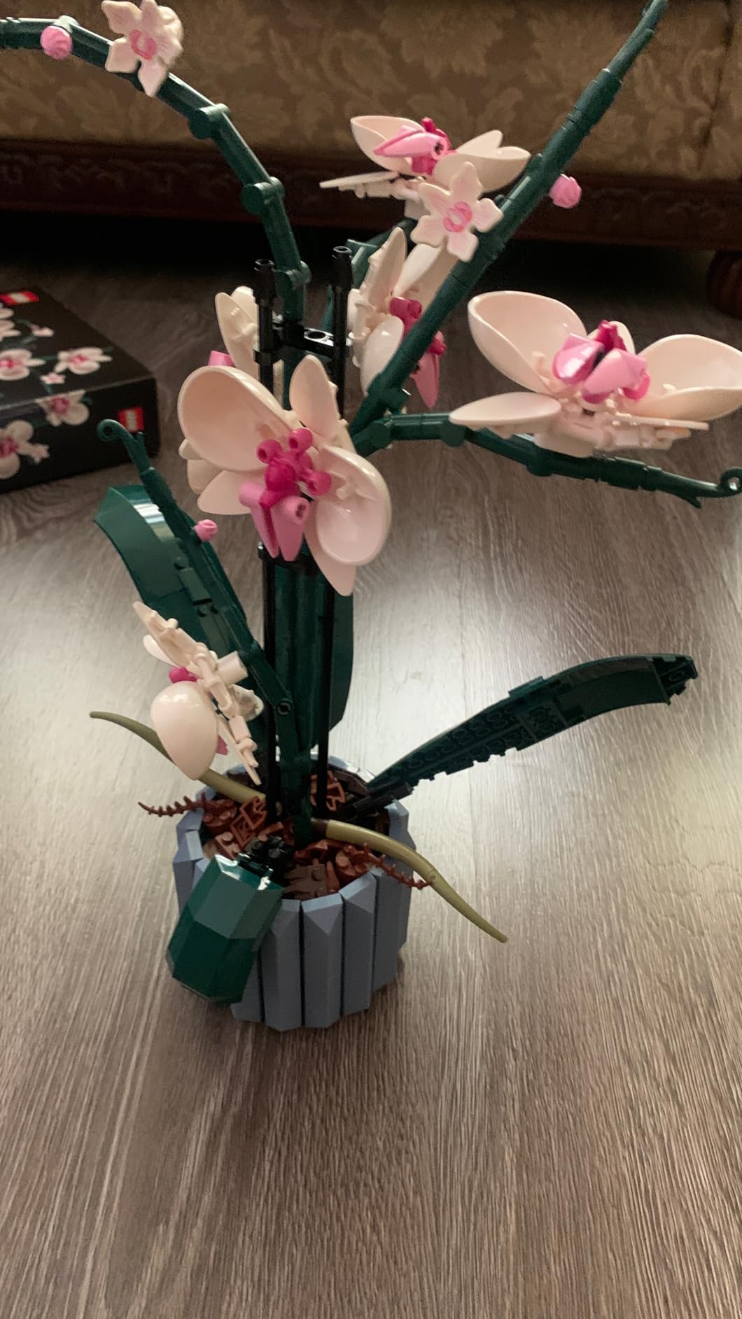 LEGO Botanicals Orchid Building Set 10311, Artificial Fake Indoor Flowers for Home, Kitchen, Desk Decoration, Adults 18+ customer photo 1