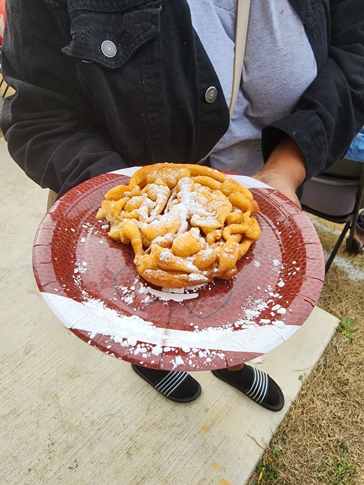 Fun Pack Foods - Carnival Funnel Cakes Deluxe Kit - Includes (2) Original Funnel Cake Mixes, Pitcher, Fry Ring & Cooking Tongs customer photo 1