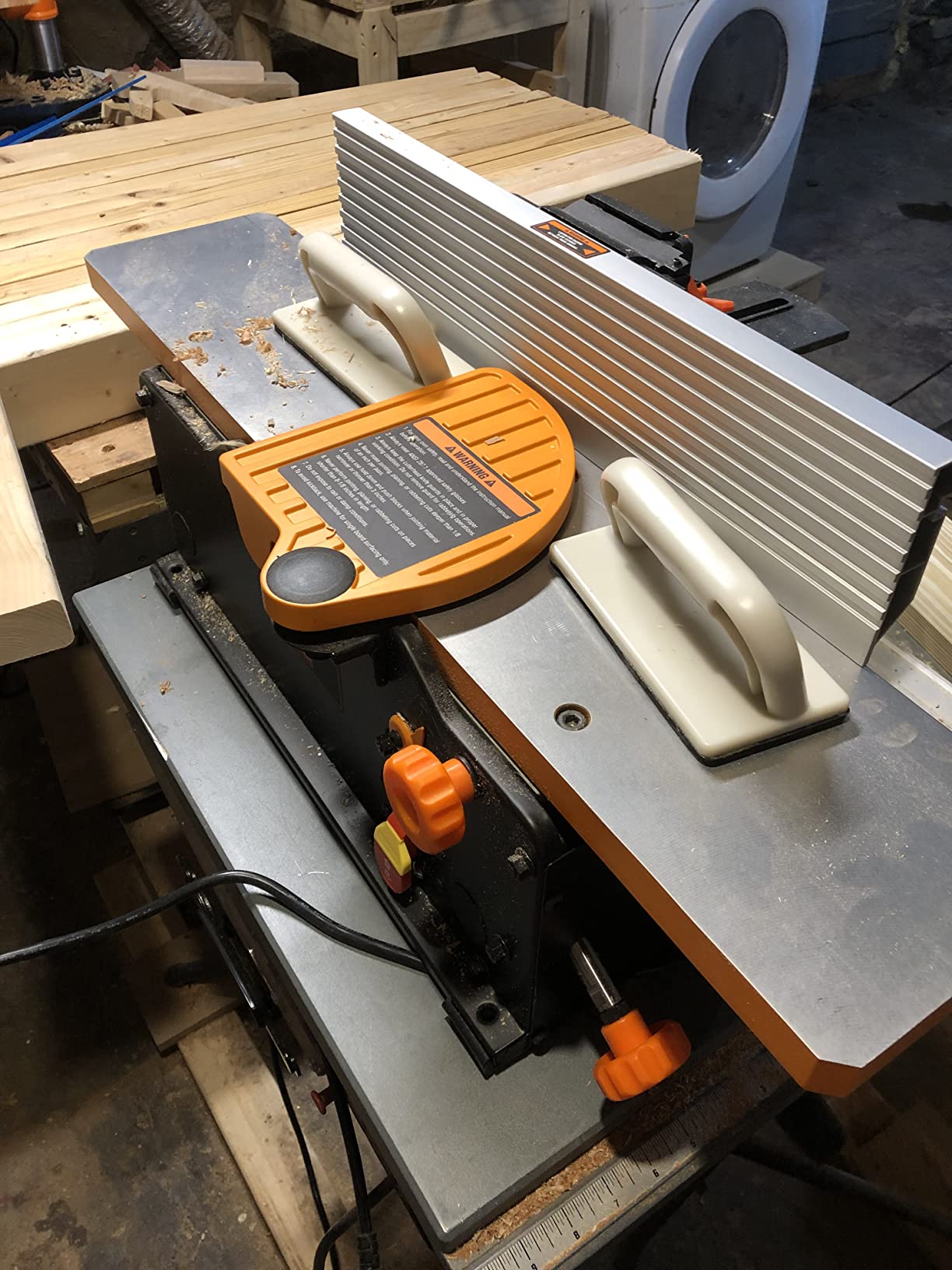 WEN JT3062 10-Amp 6-Inch 2-Blade Benchtop Jointer, Black customer photo 1