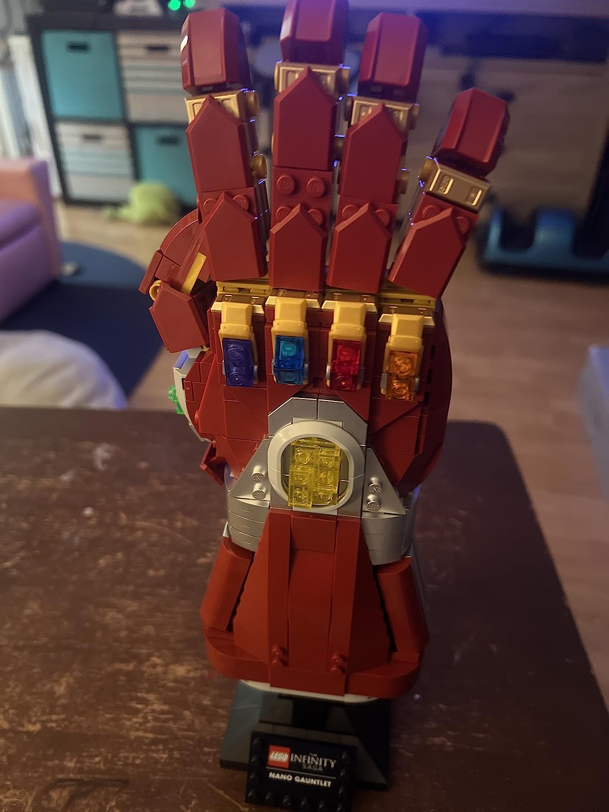 LEGO Marvel Nano Gauntlet, Iron Man Model with Infinity Stones, 76223 Avengers: Endgame Film Set, Collectable Memorabilia, Gift Idea for Adults and Teens customer photo 1