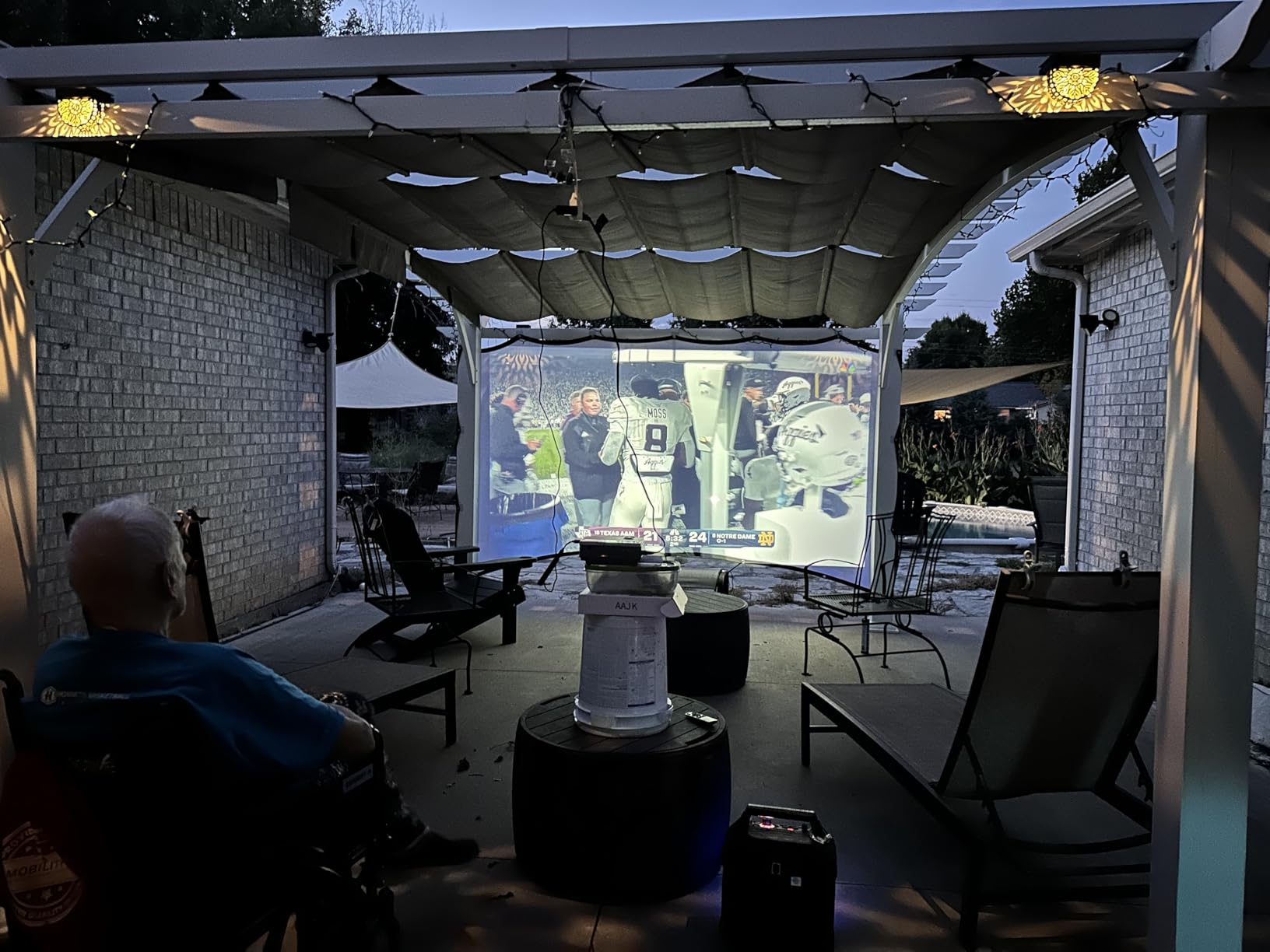 FUDONI Projector with 5G WiFi & Bluetooth, Native 1080P 18000L Portable Compact Outdoor Movie Projector, Home Theater, Built-in Speaker, HDMI USB AV, Works with Firestick, Laptop, iOS, Android, PS5 customer photo 1