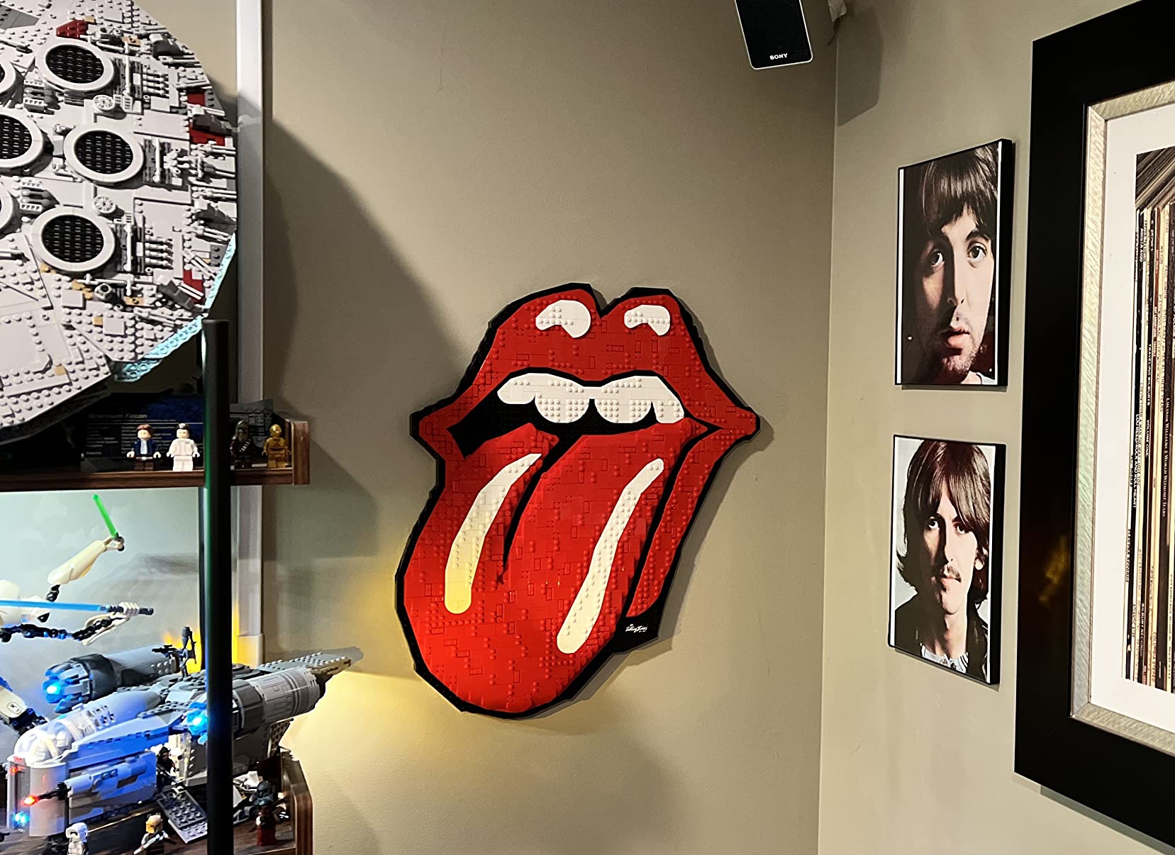 Art The Rolling Stones 31206 Logo Wall Decor Building Set for Adults, Men, Women, Husband, Wife, Music Lovers, DIY Home or Office 3D Decoration, 60th Anniversary Collectors Set customer photo 2