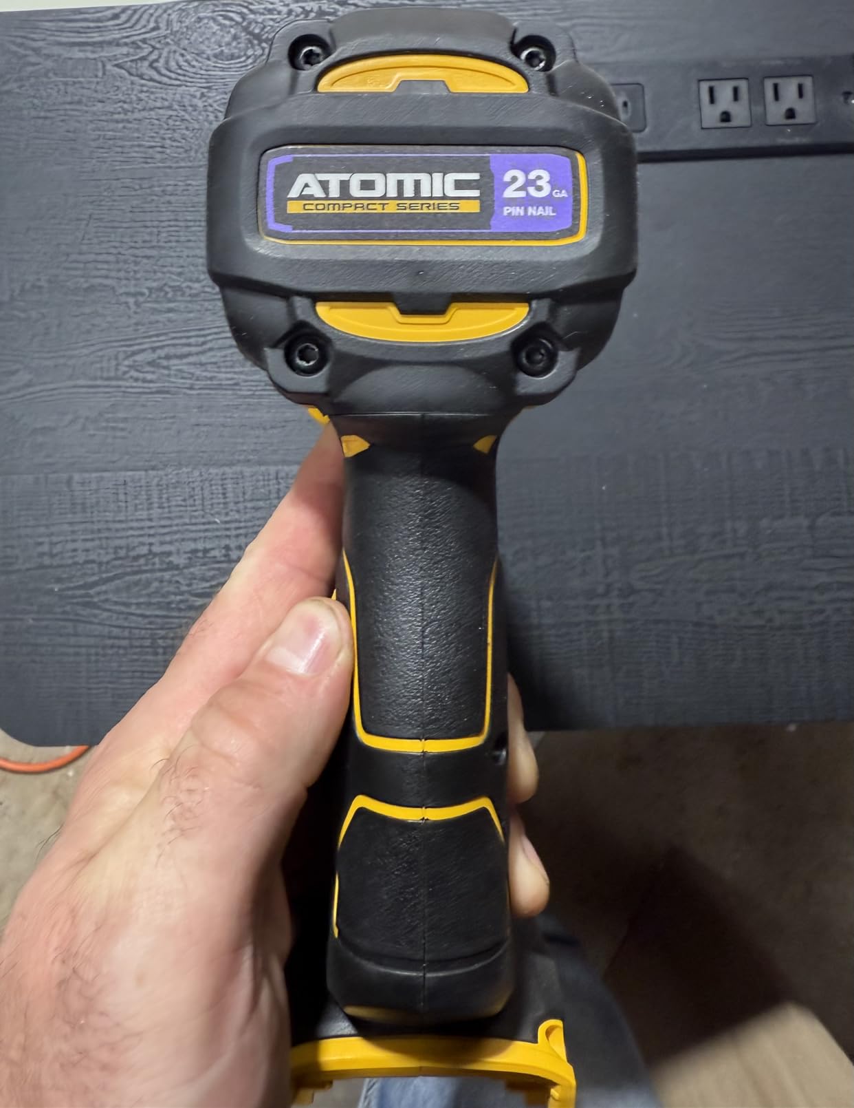 PIN NAILER CMPCT 20V 23G customer photo 2