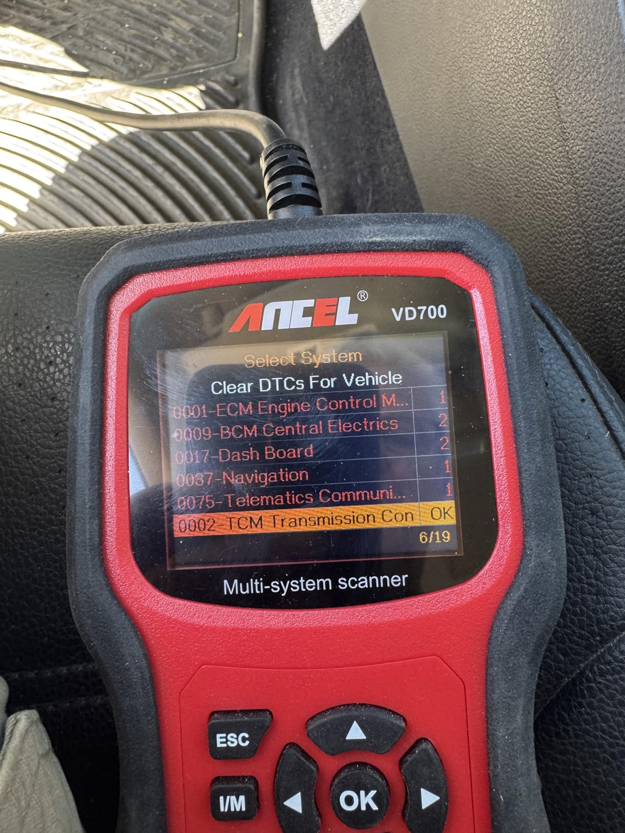 BD500 Bluetooth Diagnostic Scan Tool for VW Audi Seat Skoda Diagnosis, Full Systems Volkswagen OBD2 Scanner Vag Car Code Reader with Battery Check EPB Reset for iPhone, iPad & Android customer photo 2