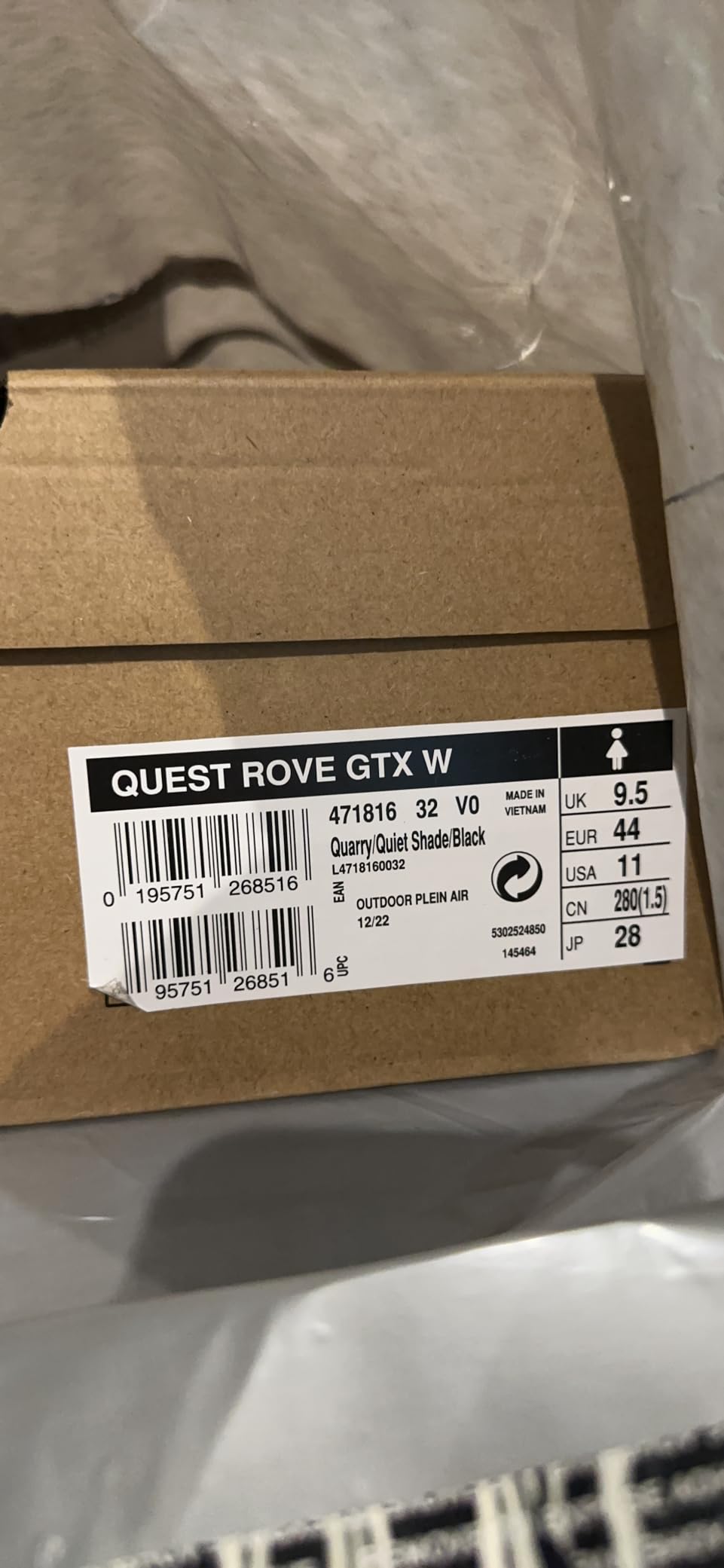 Salomon Women's Quest Rove Gore-Tex, Waterproof Backpacking & Hiking Suede Leather Boots customer photo 2
