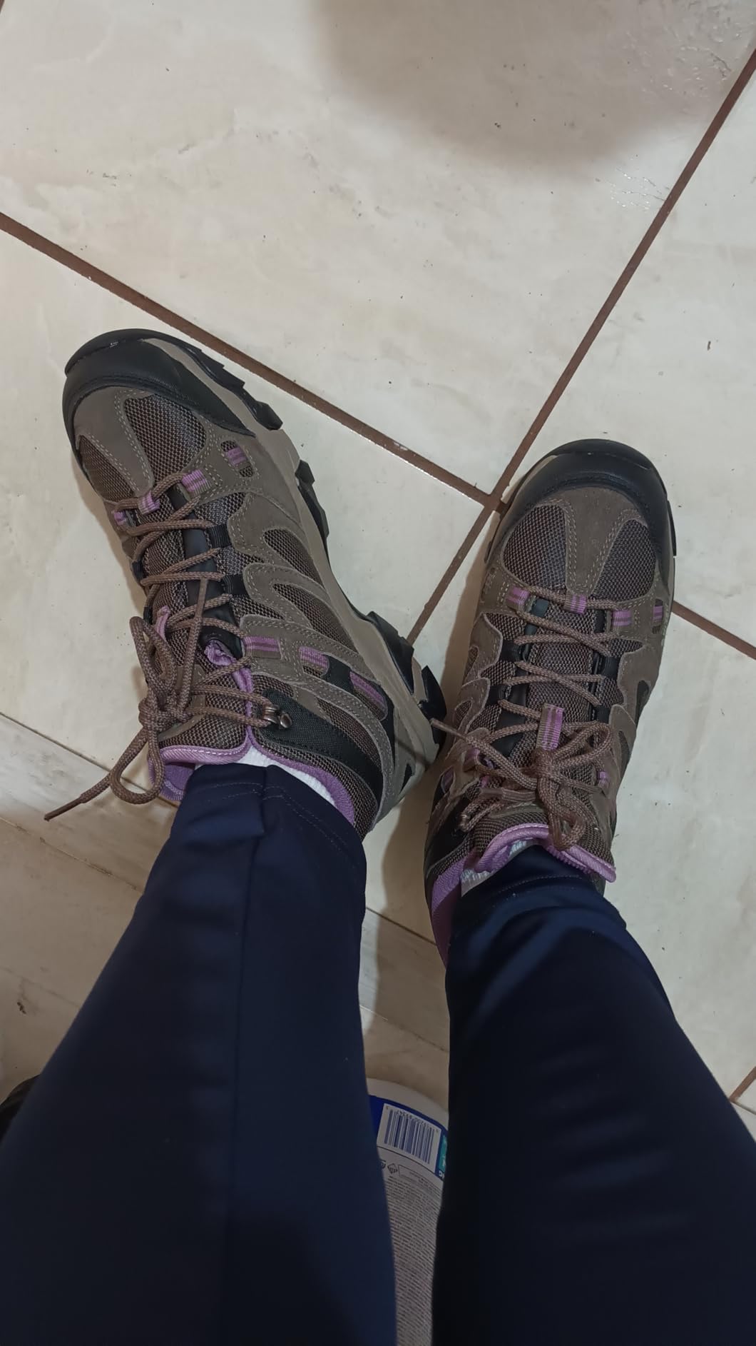 HI-TEC Apex Lite Mid WP Waterproof Hiking Boots for Women customer photo 2