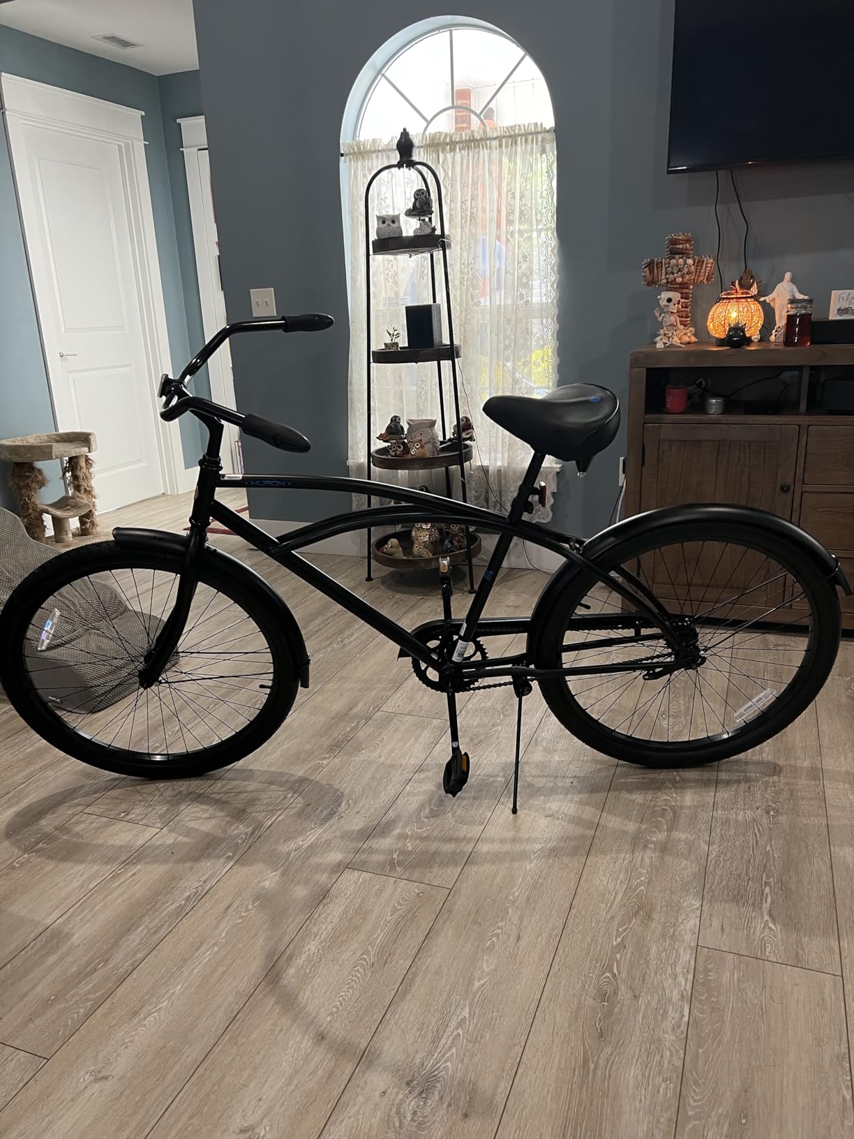Schwinn Cruiser Bike, 26 Inch Bike for Women and Men, Beach Cruiser Bicycle, Linear Pull Brakes, Comfortable Padded Seat, Upright Riding Position, Adult Bicycle customer photo 2