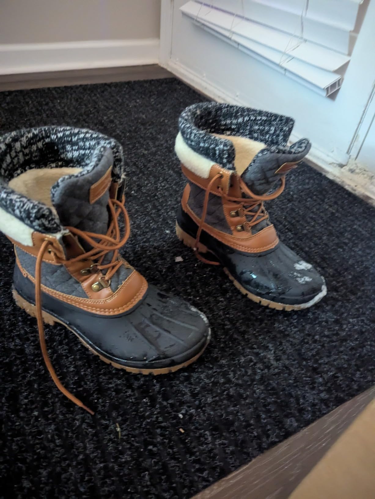ALEADER Womens Winter Snow Boots | Waterproof Shell | Duck Boots customer photo 2