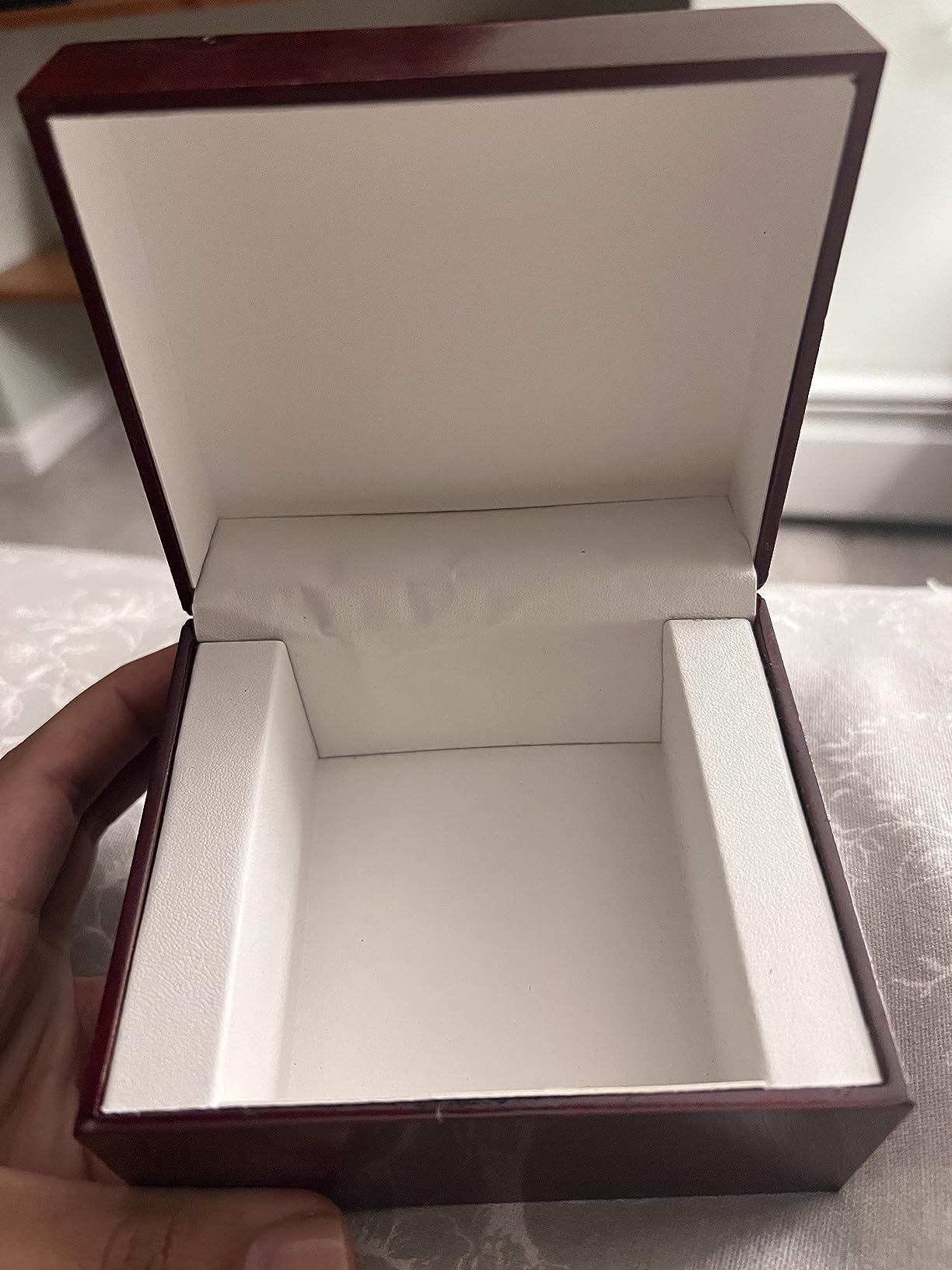 LETURE Wooden Single Watch Cases for Men Women, Wood Wrist Watch Bangle Gift Box with Pillow customer photo 2