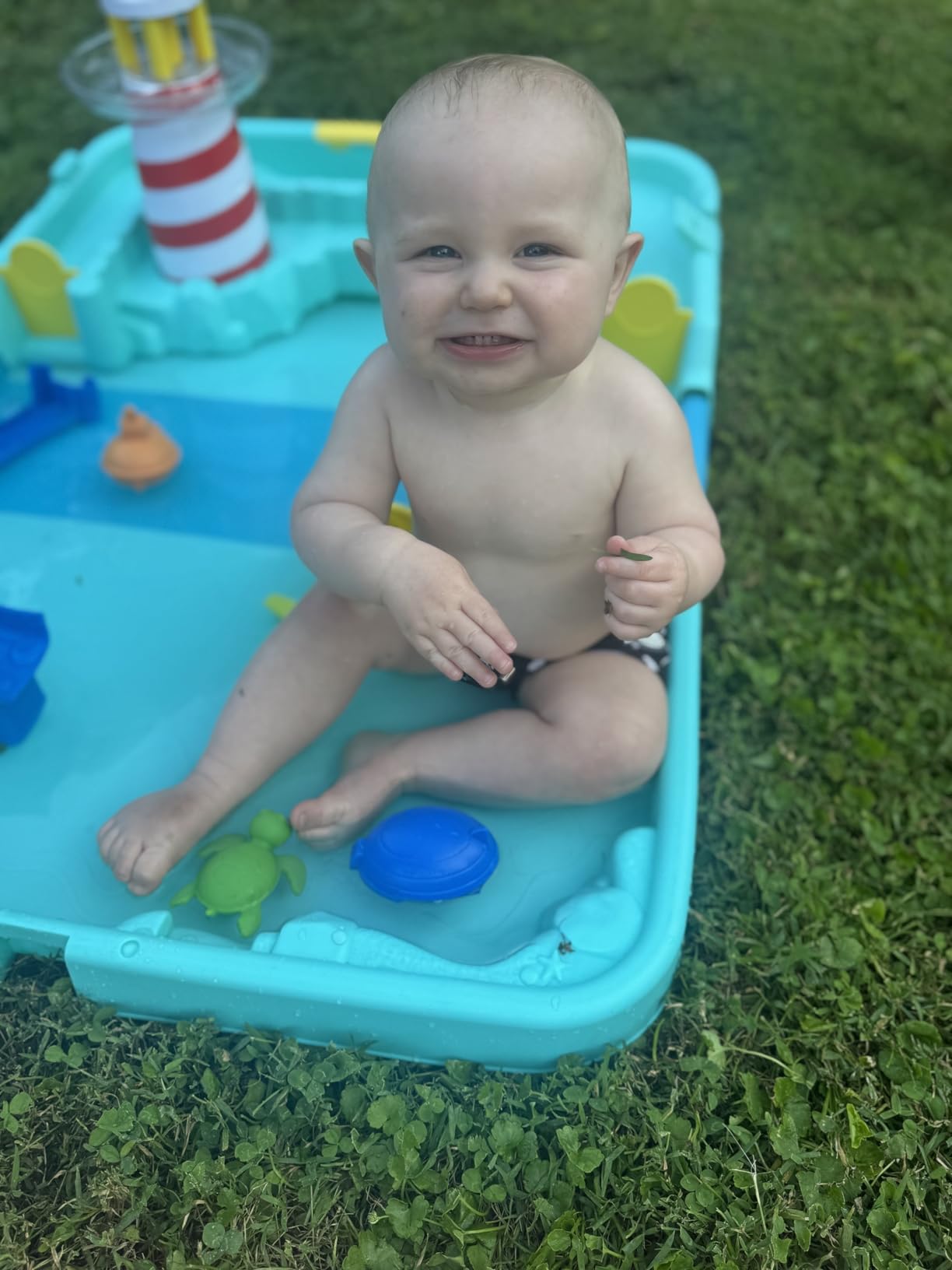 Little Tikes Splash Beach Water Table Splash Pad for Kids, Boys, Girls Ages 2+ Years customer photo 1