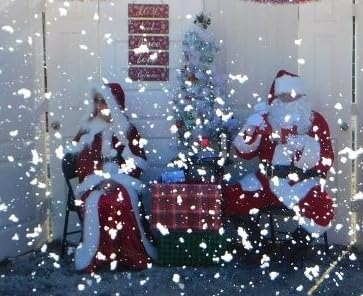 IMONE 900W High Output Snow Machine with 9 LED Lights & Remote - Indoor/Outdoor Artificial Snow Maker for Christmas, Parties, Parades - Heavy Duty Snowflake Machine customer photo 1