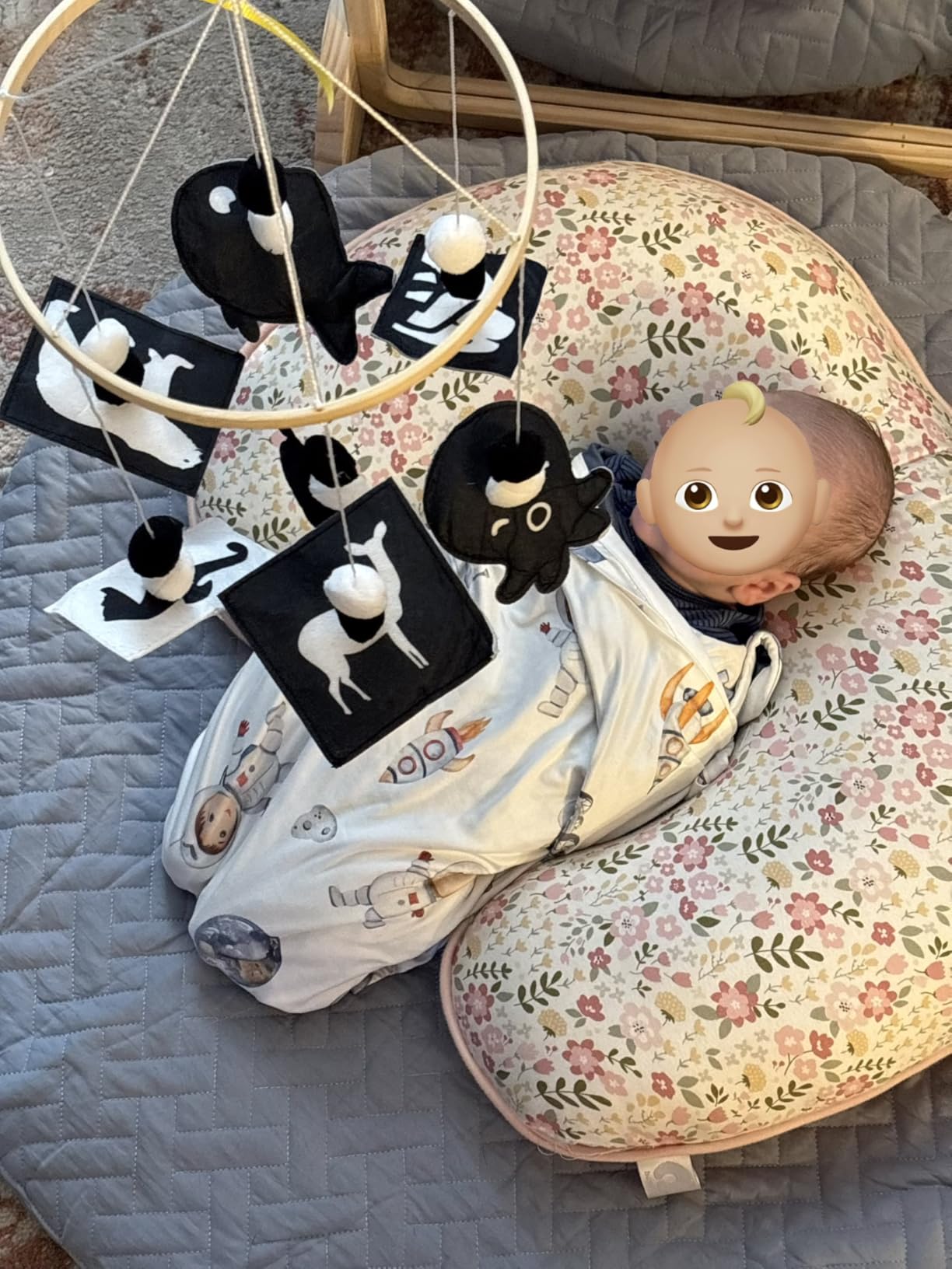 HyDren Baby Mobile for Crib Black and White Crib Mobile Nursery Crib Mobile Handmade Mobiles Decor for Baby Shower Gifts Ceiling Hanging Decorations 2 Styles customer photo 2