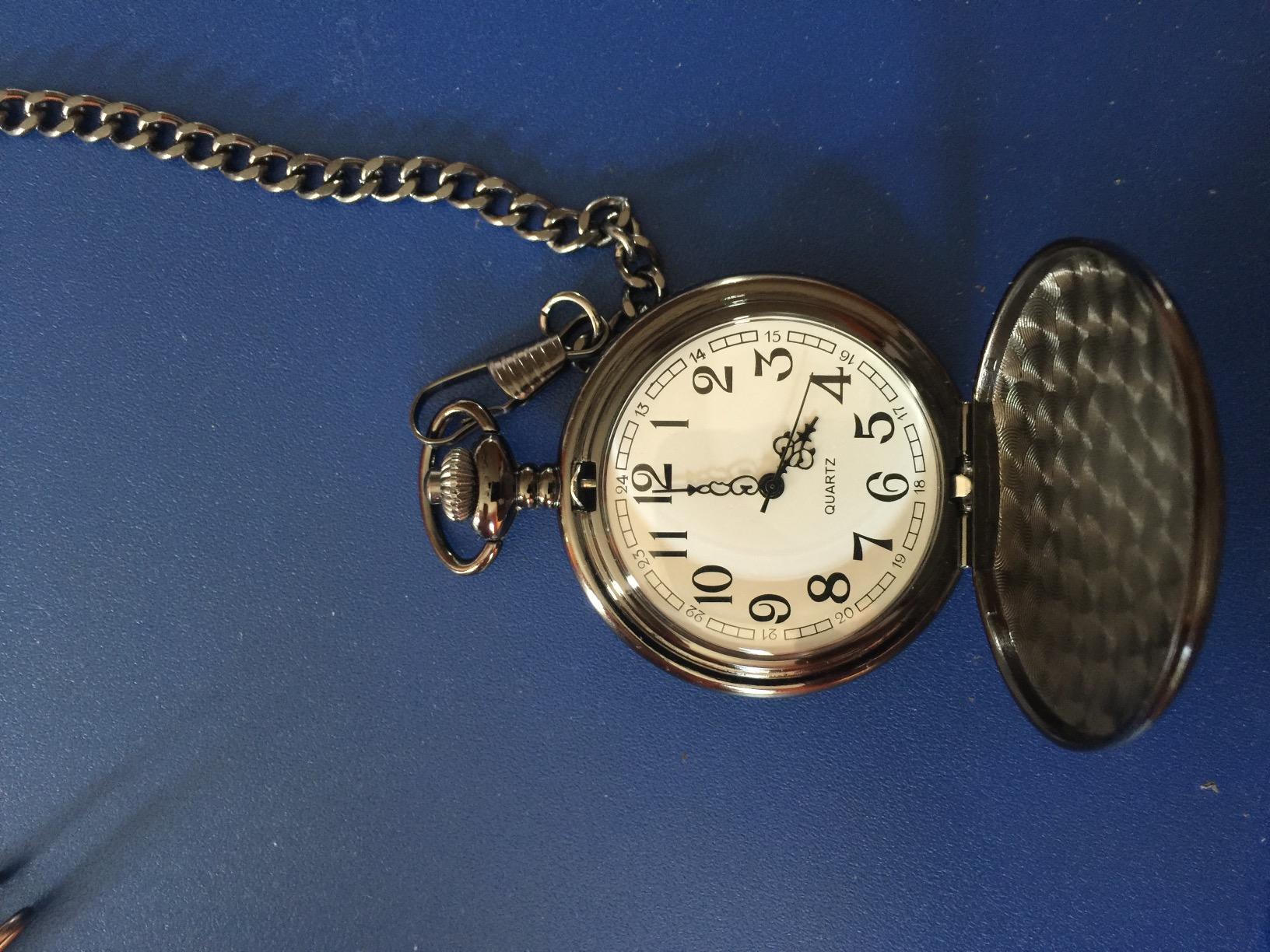 Large Decorative Flower Pattern White Roman Numeral Scale Quartz Pocket Watches for Men with Chain customer photo 1