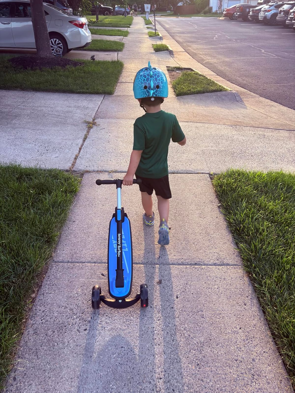 besrey 3 Wheel Scooter for Kids Ages 3-10 with 4 Adjustable Height | LED Light Wheels, Foldable Toddler Scooter, Extra Deck, Lean-to-Steer Design, Sturdy and Safe customer photo 1