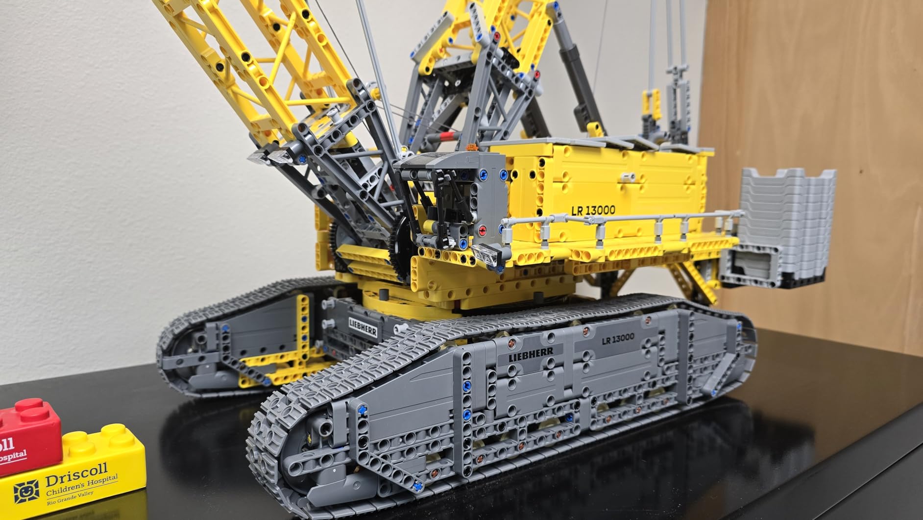 LEGO Technic Liebherr Crawler Crane LR 13000 Model Kit - Bedroom or Office Decor for Adults, Ages 18+ - Building Blocks for Adults to Display - Gift Ideas - 42146 customer photo 2