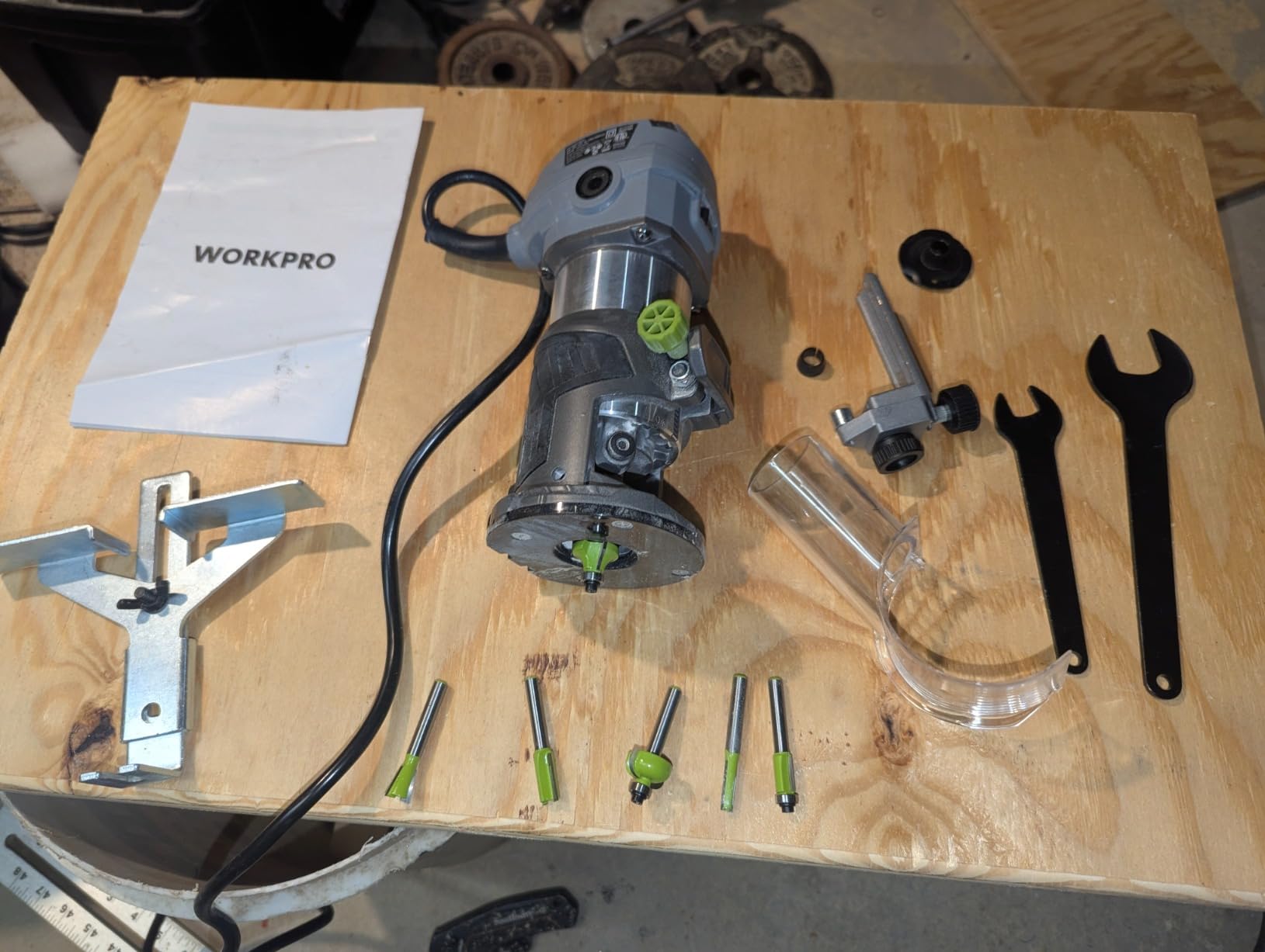 WORKPRO 6.5 Amp Compact Router Combo Kit, Fixed & Plunge Base customer photo 1