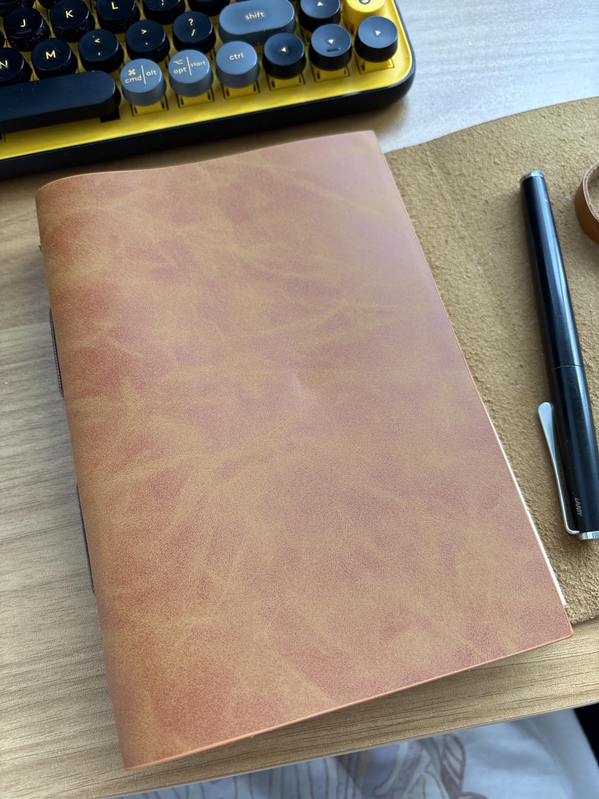 RILIHO Leather Journal Notebook - Genuine Leather Journals for Writing 260 Pages 5x7.1 Inches Vintage Journal For Man and Women Gifts For Man Artist,Travel Journal,Brown customer photo 2