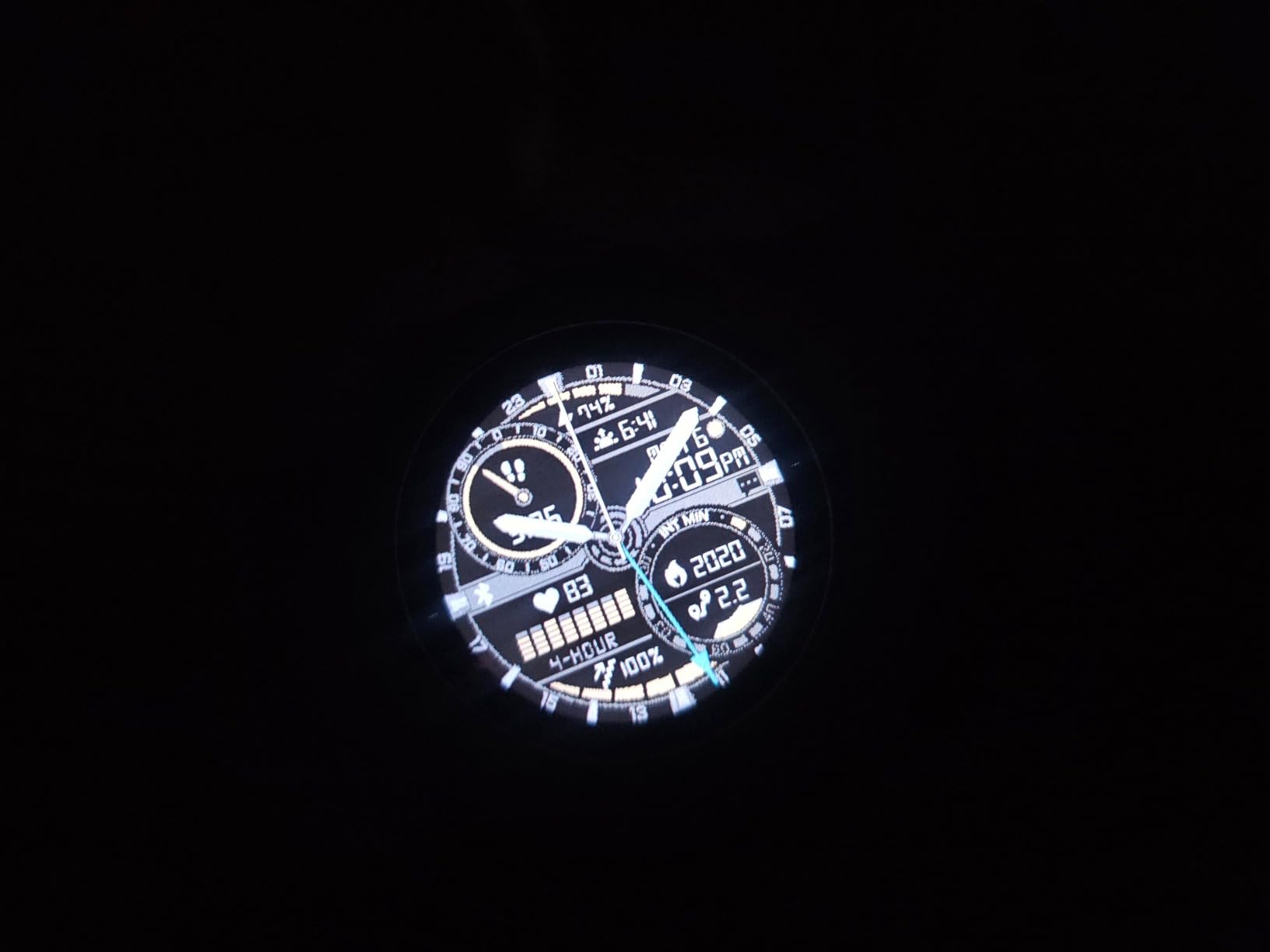 Garmin fēnix 7X Pro Solar, Multisport GPS Smartwatch, Built-in Flashlight, Solar Charging Capability, Black customer photo 1