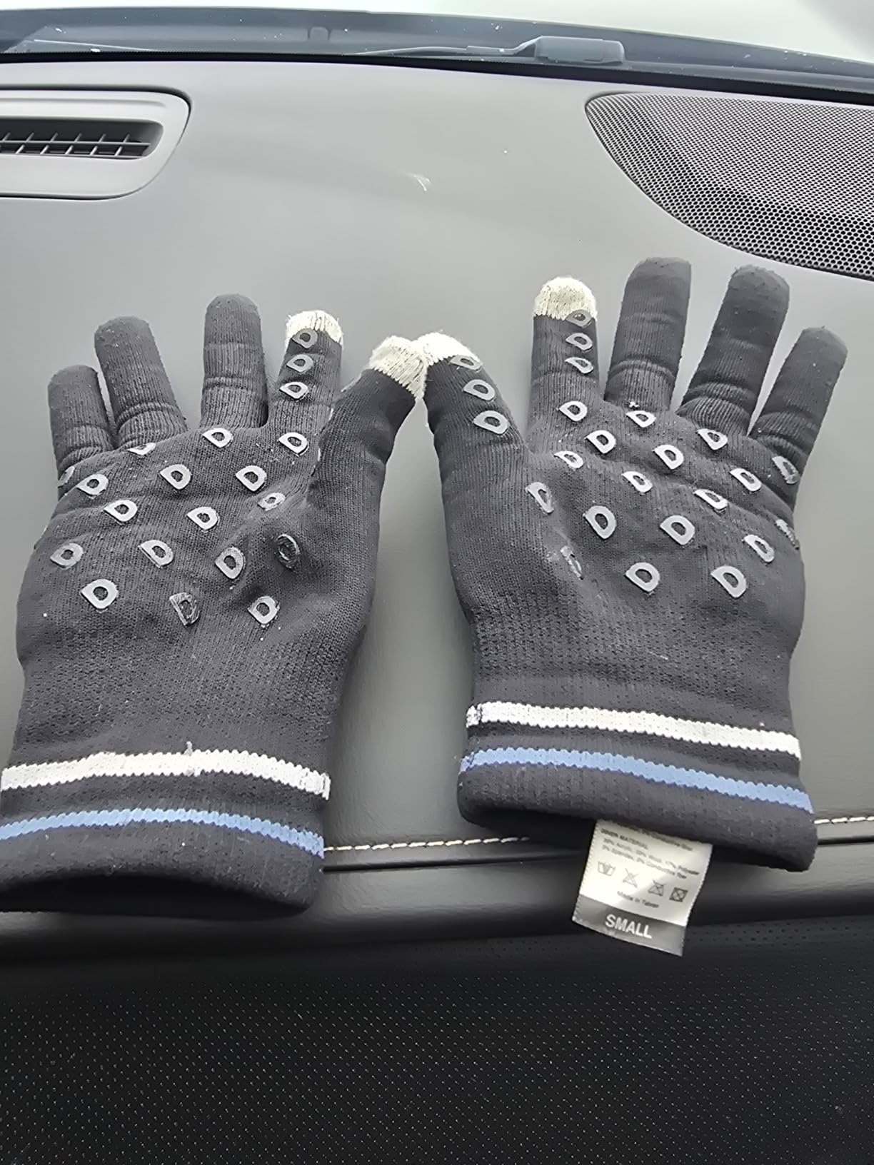 HYLA Waterproof Wool Blend Gloves, Touchscreen, Non-Slip Grip | Waterproof Breathable, Warm Wool Lining, Touchscreen Fingertips, Snug All-Weather Fit customer photo 2