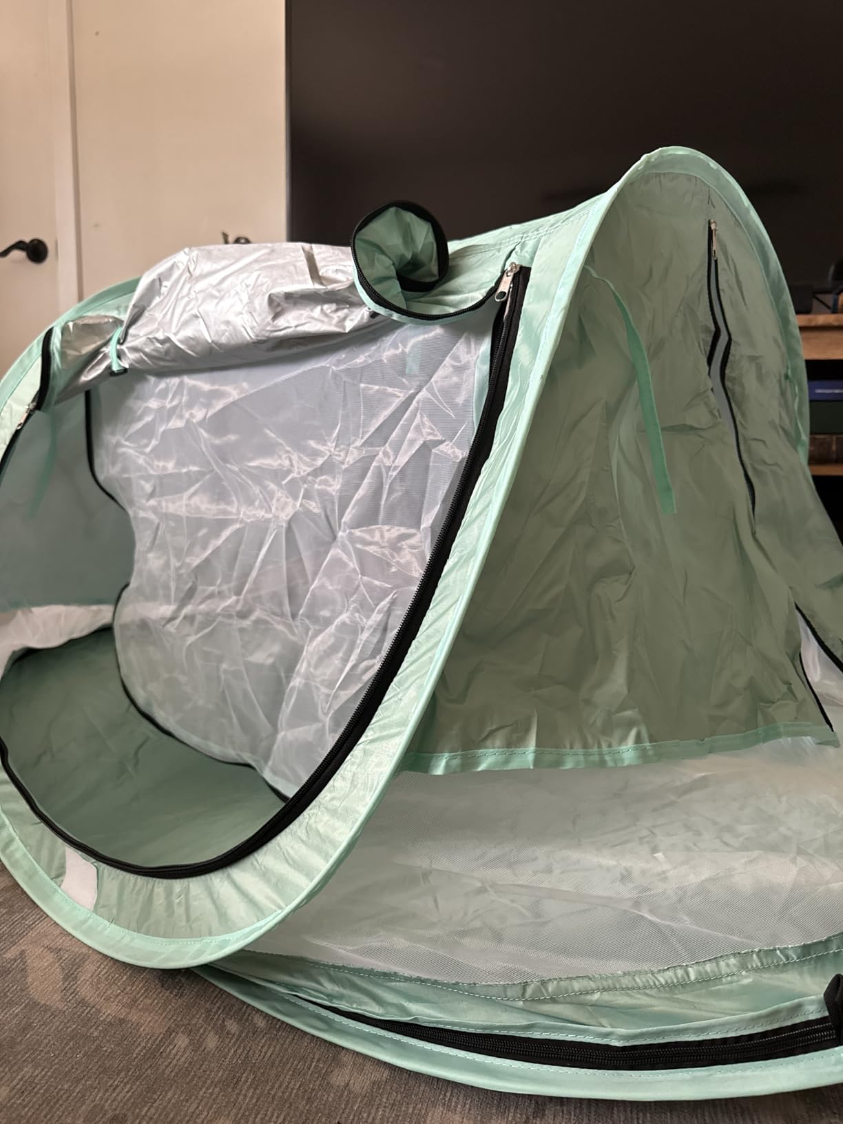 Kapeazo Baby Beach Tent, Pop Up UV Sun Shade for Infant Toddlers (Green), UPF 50+, Breathable Mesh customer photo 1