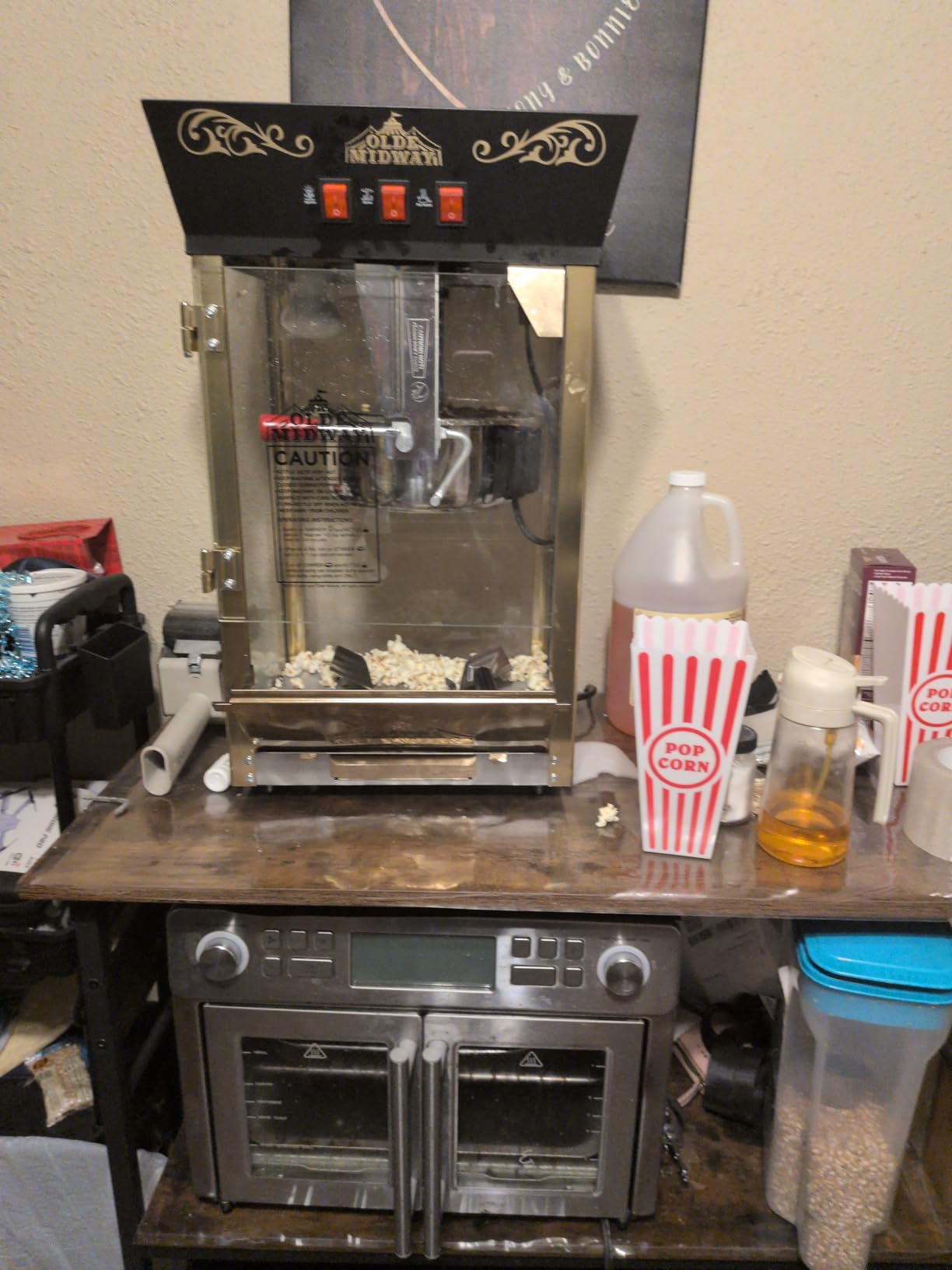 Olde Midway Movie Theater-Style Popcorn Machine Maker with Cart and 10-Ounce Kettle - Black, Vintage-Style Popper on Wheels customer photo 1